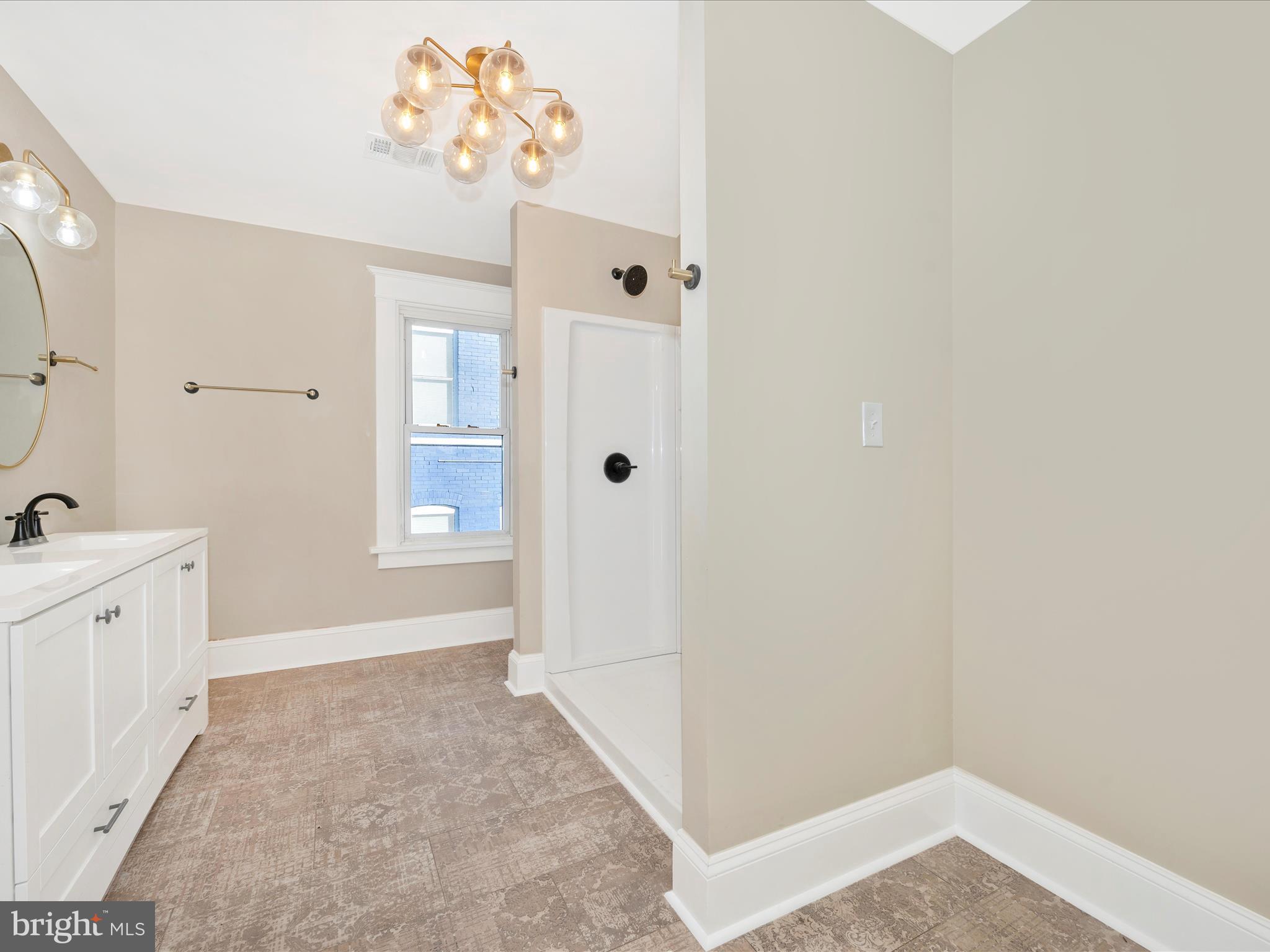 BRUNSWICK - Residential