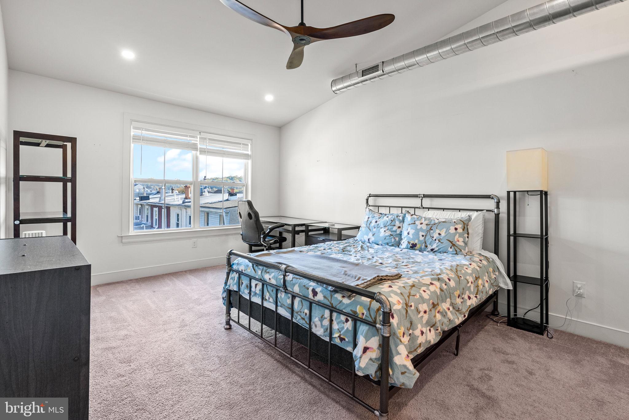 CONSHOHOCKEN - Residential