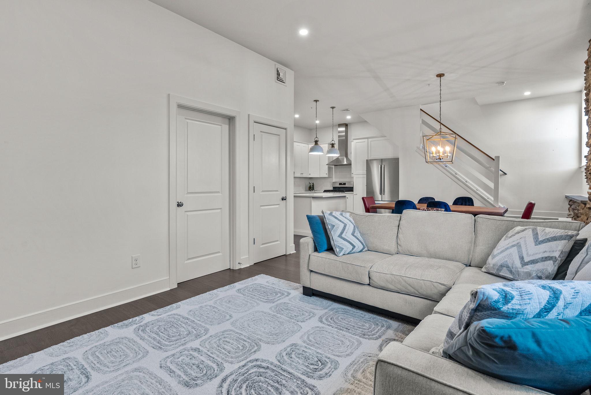 CONSHOHOCKEN - Residential