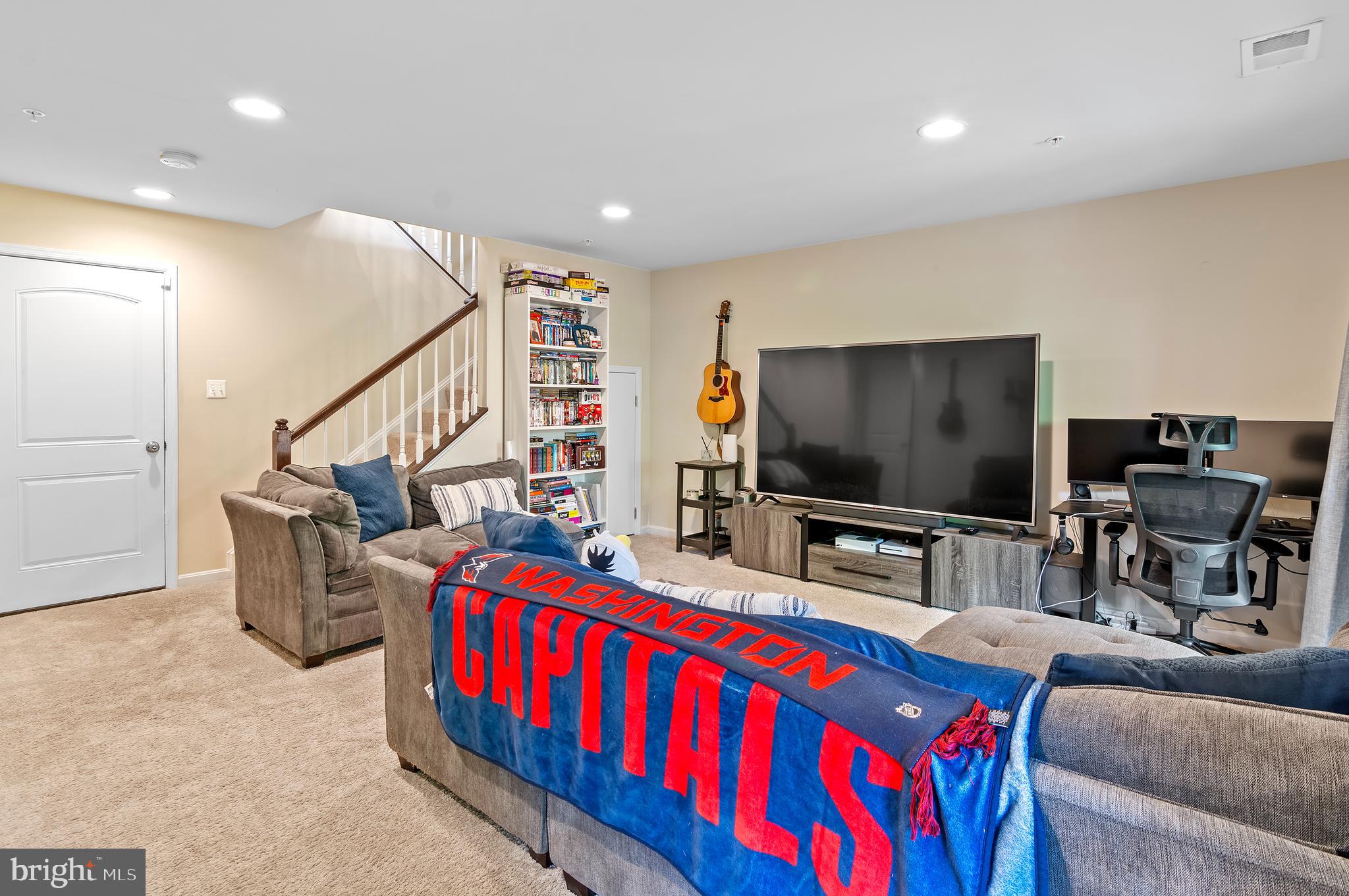 CANTERBURY VILLAGE - Residential