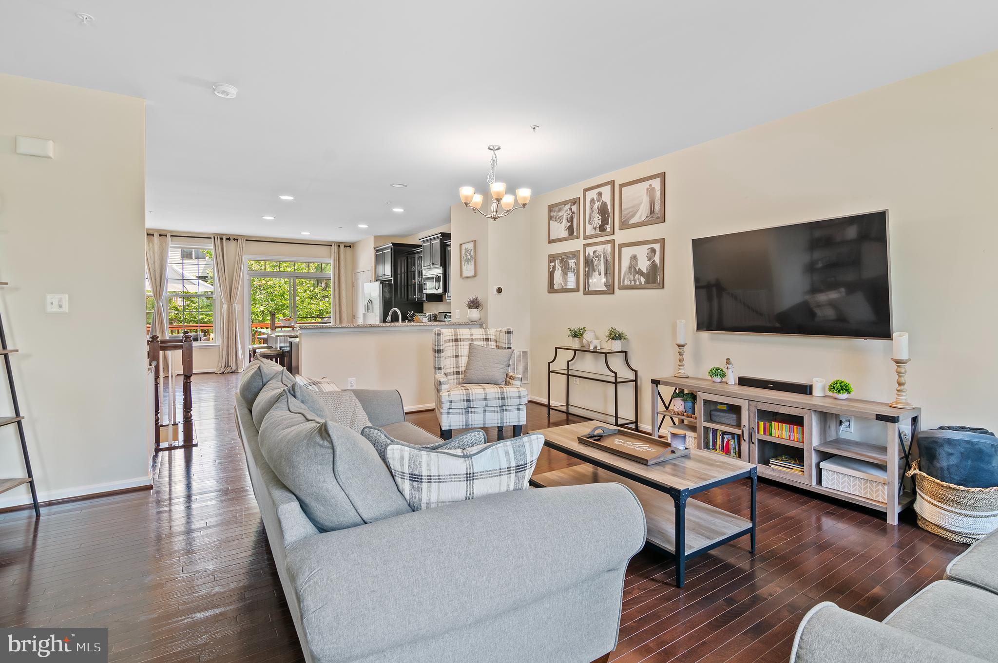 CANTERBURY VILLAGE - Residential