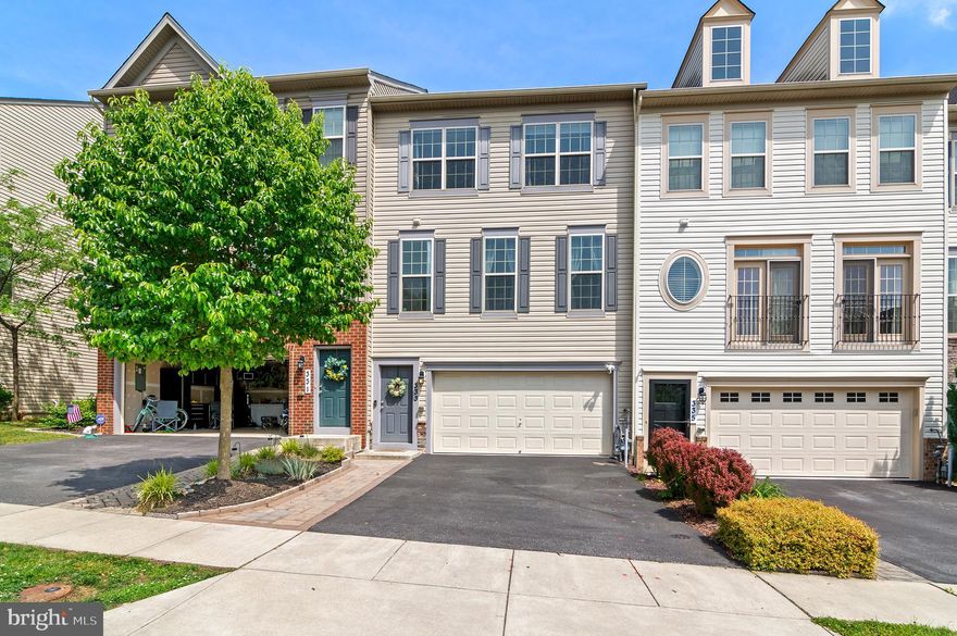 THIS MOVE-IN READY TOWNHOME CHECKS ALL THE BOXES!! GREAT FLOORPLAN WITH THREE FINISHED LEVELS! ENORMOUS GOURMET KITCHEN WITH GRANITE COUNTERS, STAINLESS STEEL APPLIANCES, GAS COOKING AND CENTER ISLAND, HARDWOOD FLOORS ON THE MAIN LEVEL, LIGHT AND BRIGHT LIVING ROOM, TWO BEDROOMS SHARE A FULL BATH AND AMAZING PRIMARY SUITE WITH LUXURY BATH AND LARGE CLOSET, FINISHED LOWER LEVEL WITH FAMILY ROOM, WALKOUT AND HALF BATH,  AWESOME DECK, PATIO AND FULLY FENCED YARD MAKE THIS THE PERFECT HOME!