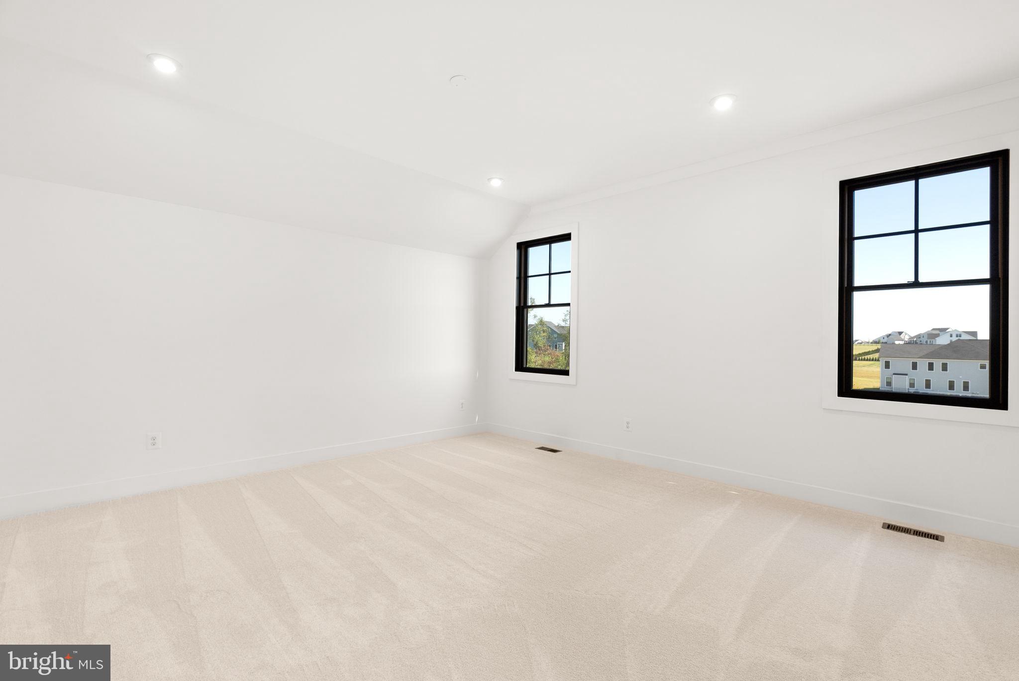 GLENMORE FARM - Residential