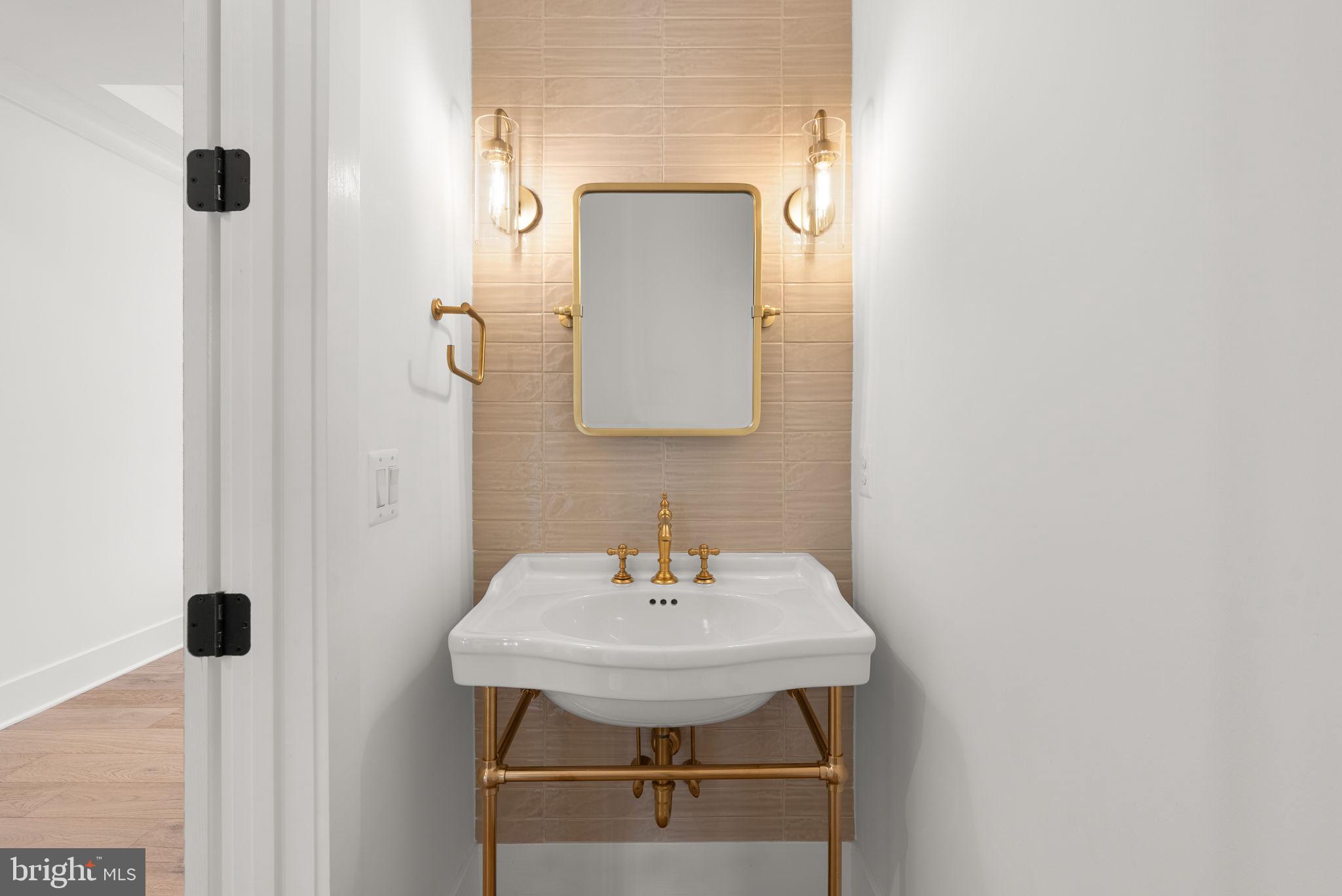 GLENMORE FARM - Residential