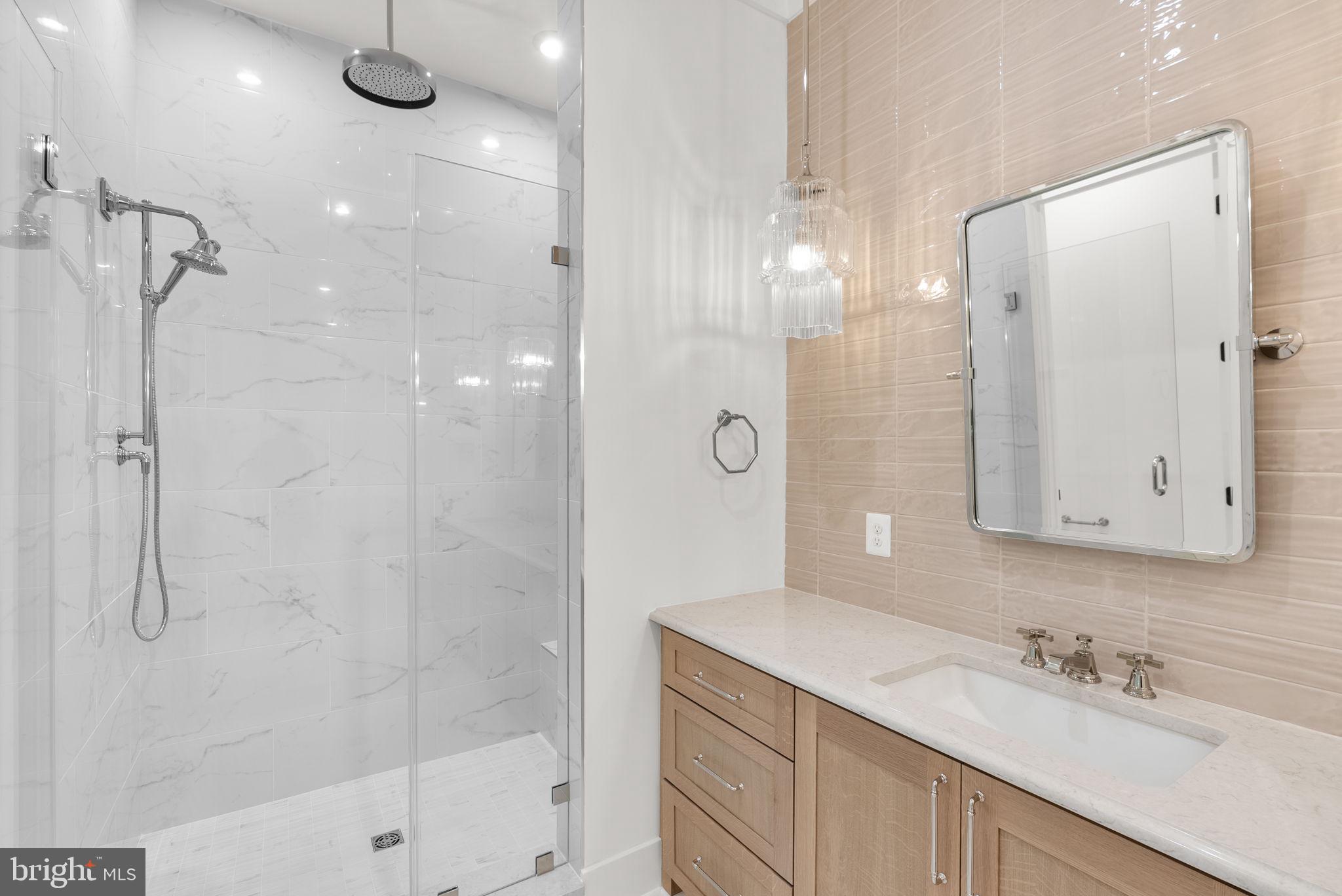 GLENMORE FARM - Residential