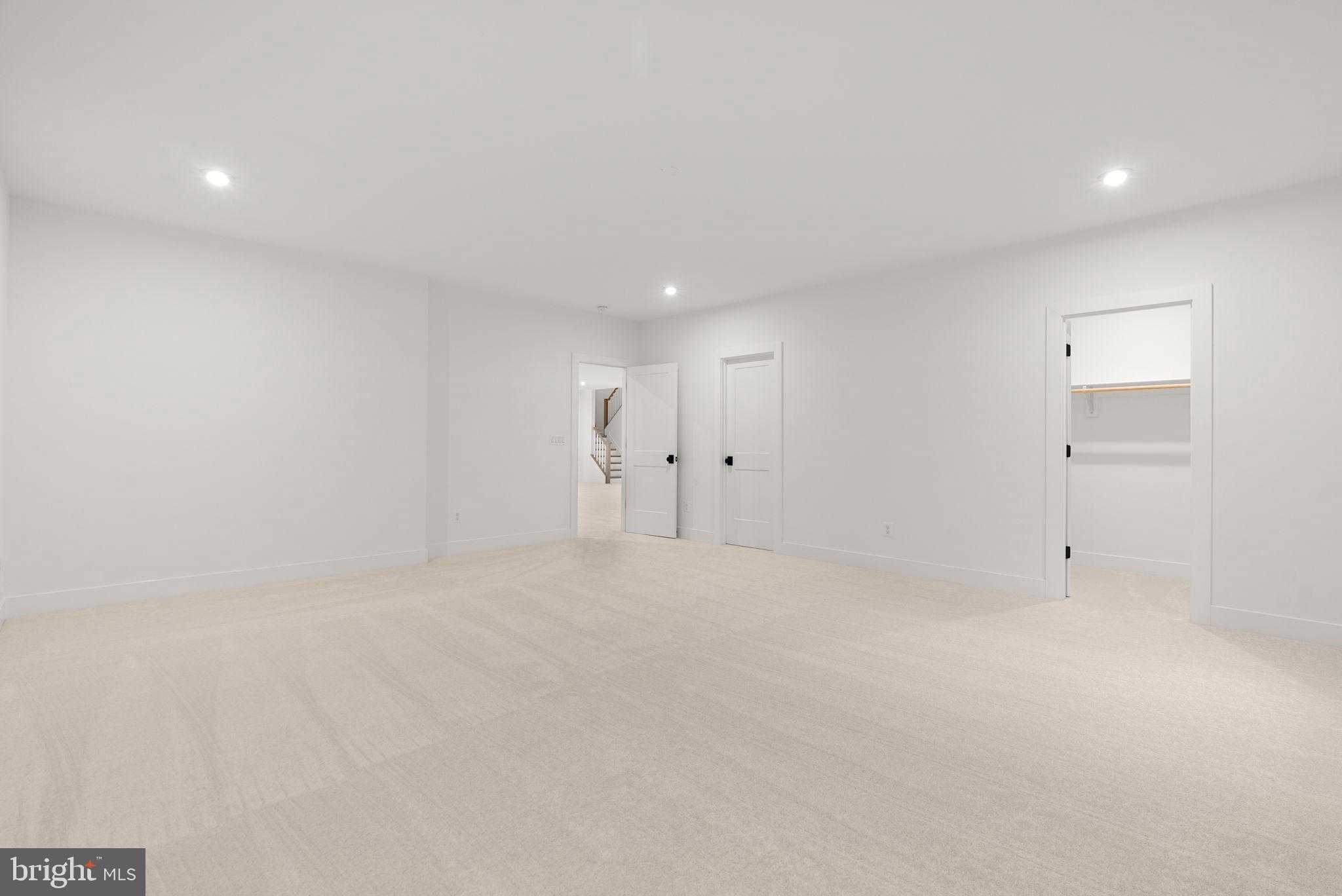 GLENMORE FARM - Residential