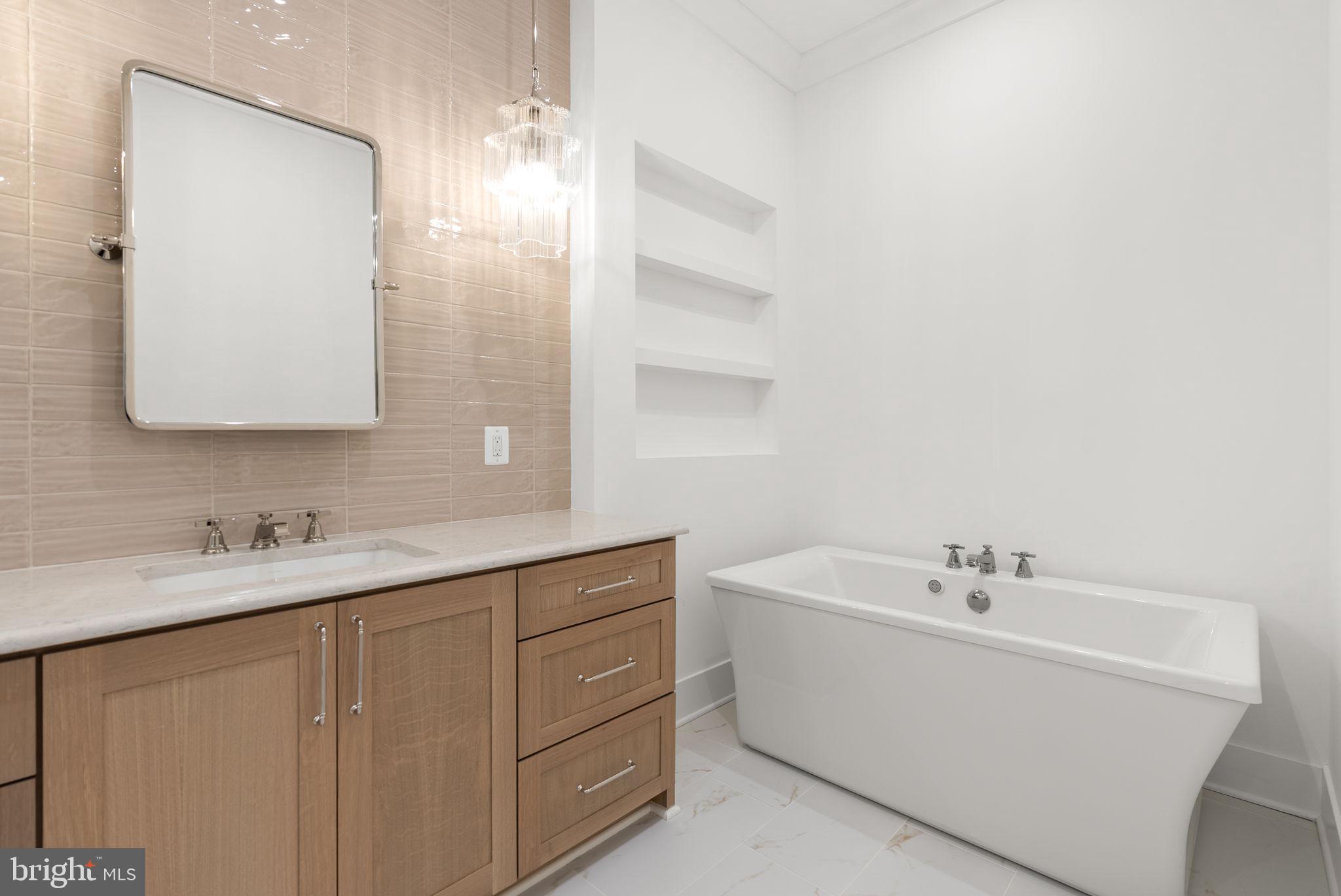 GLENMORE FARM - Residential