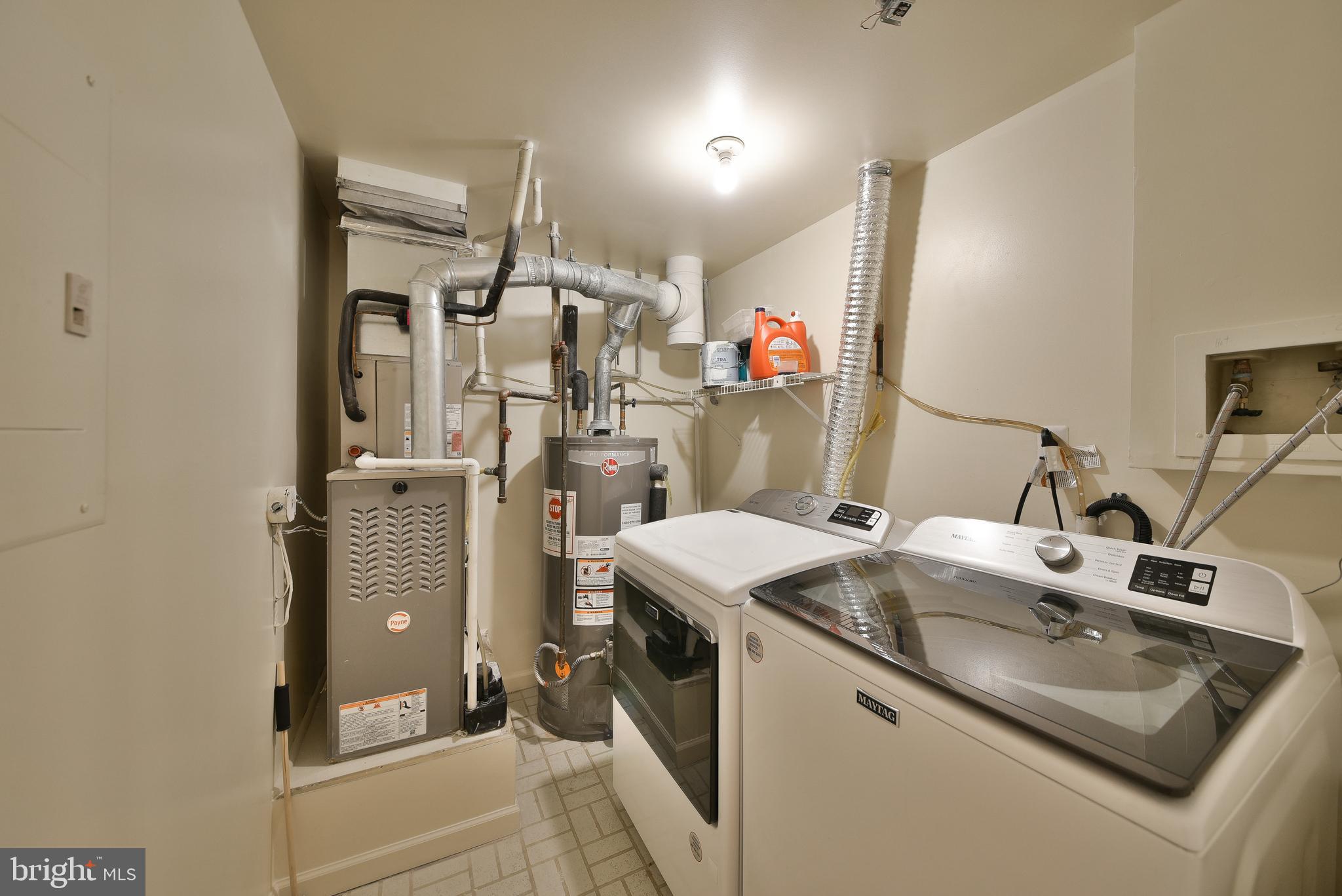 VALLEY GLEN - Residential