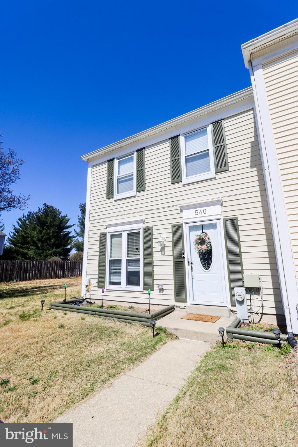 CLOVERLEAF TOWNHOUSES - Residential