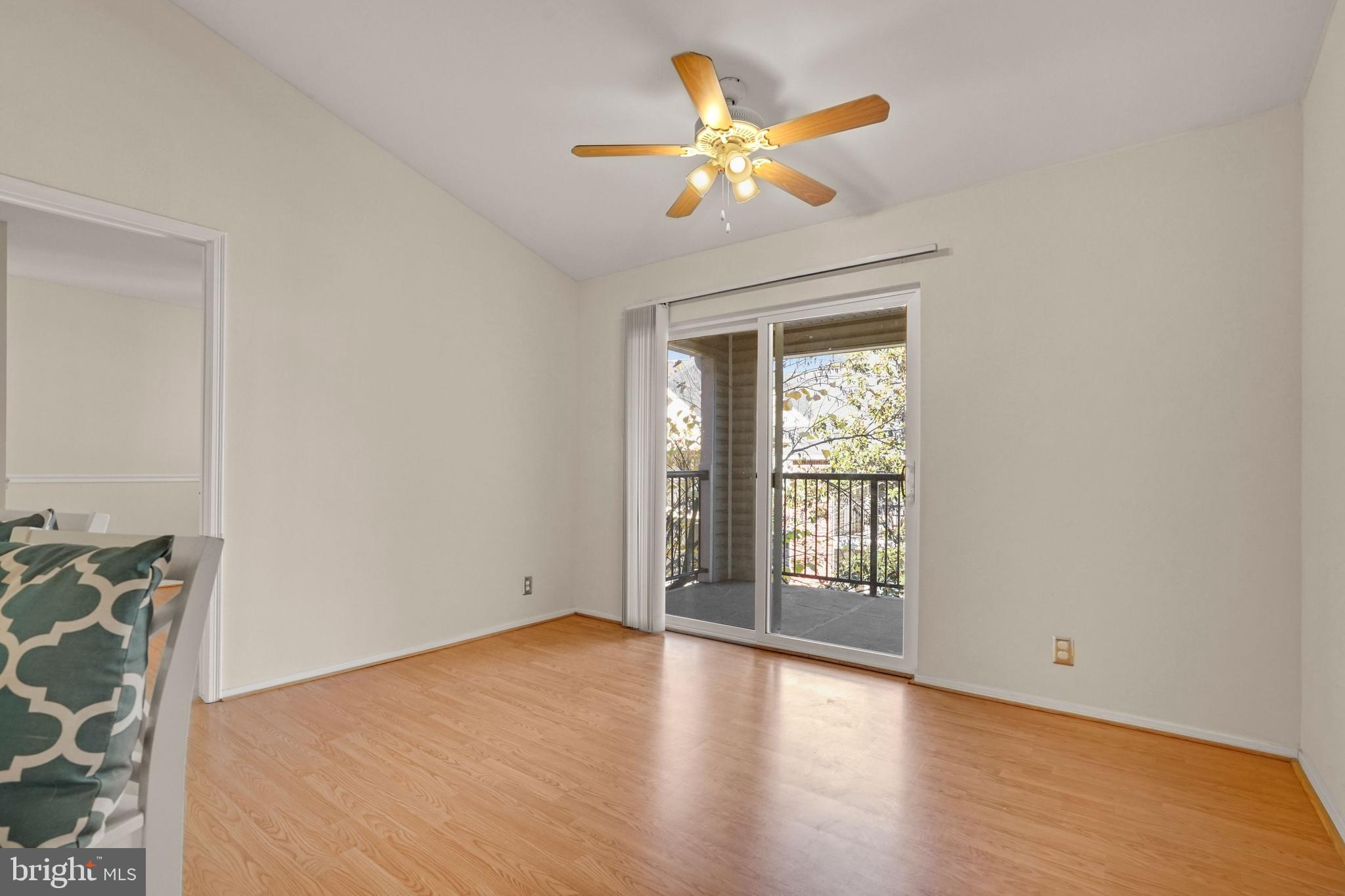 POINTE AT PARK CENTER - Residential