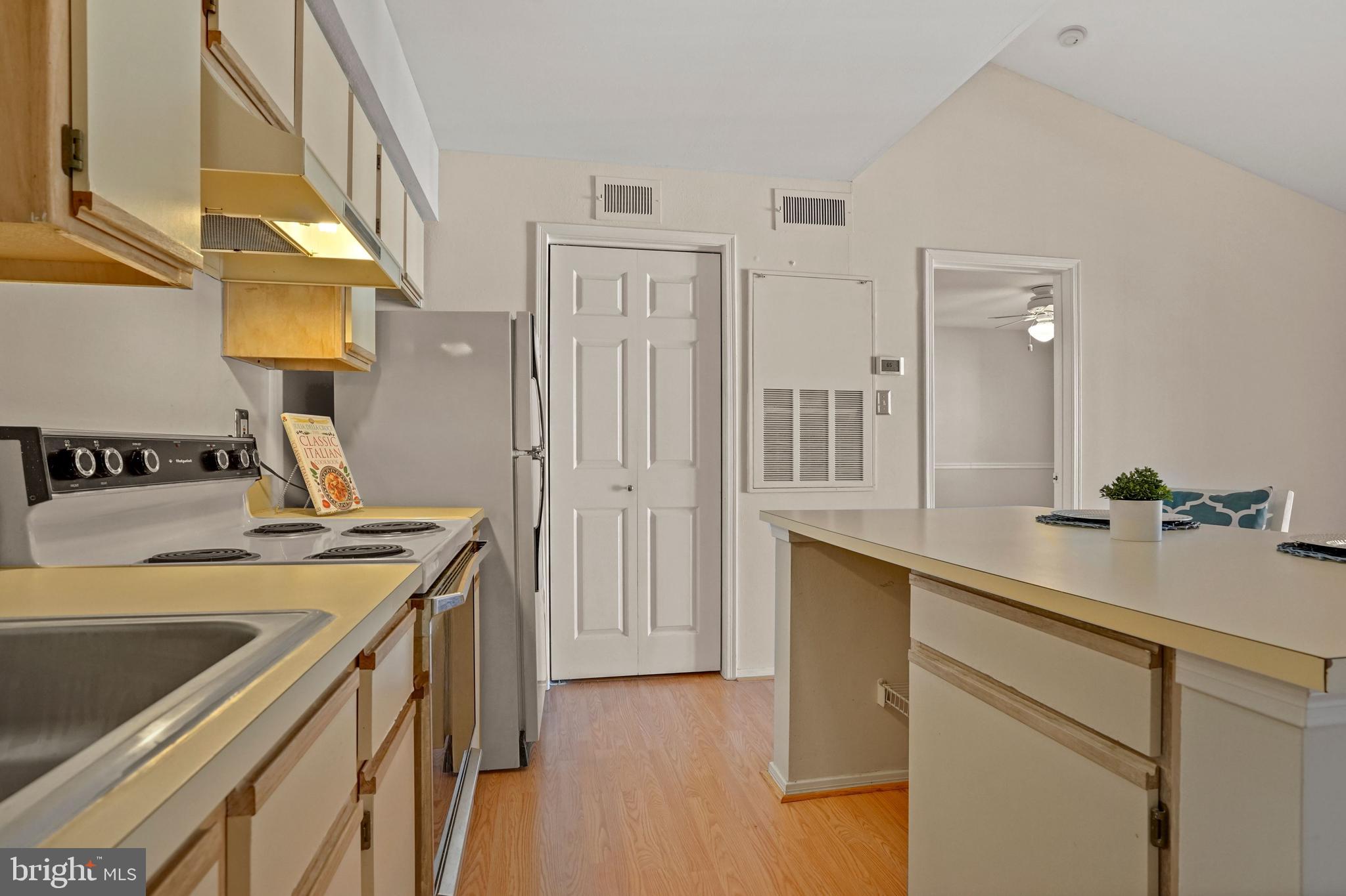 POINTE AT PARK CENTER - Residential