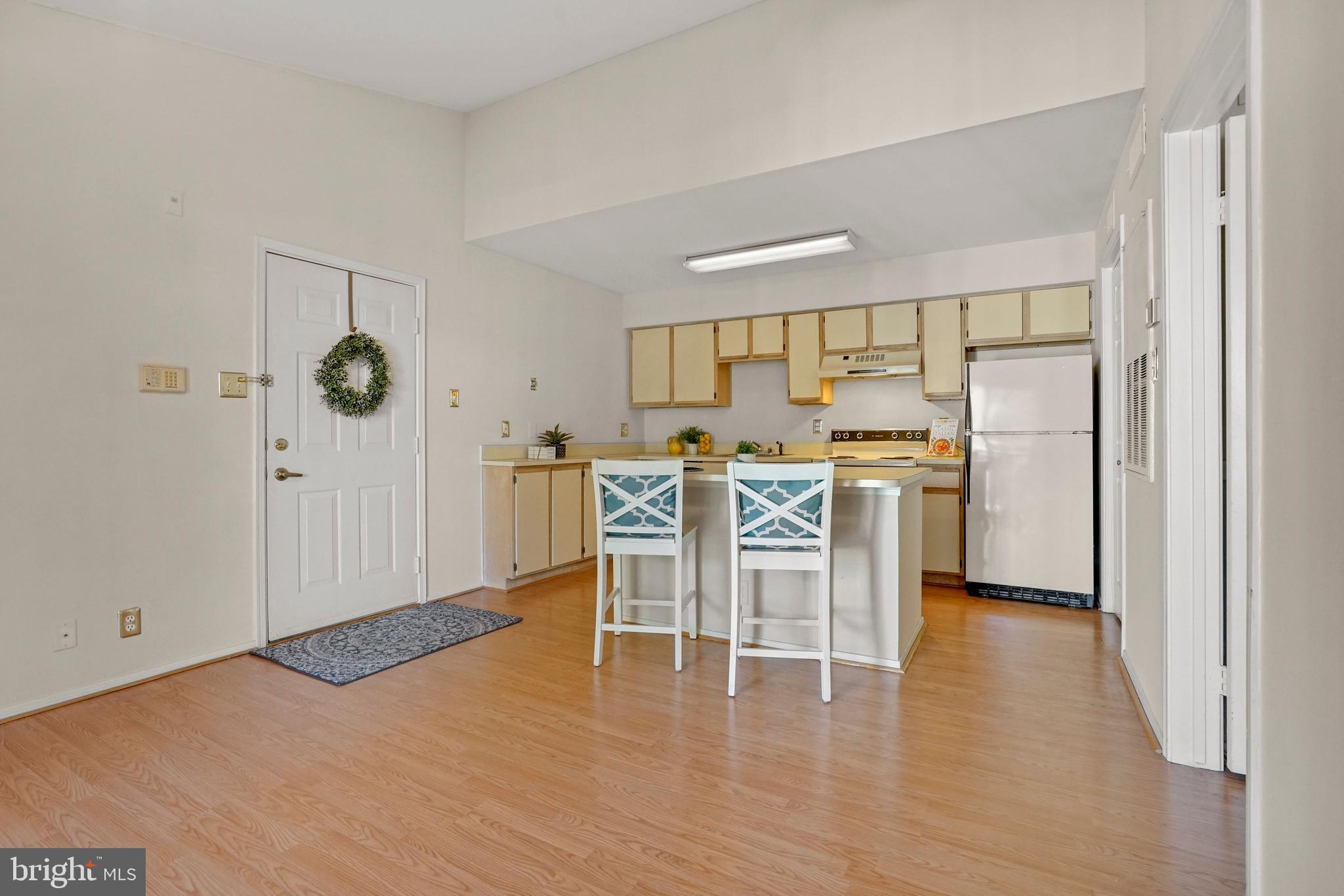 POINTE AT PARK CENTER - Residential