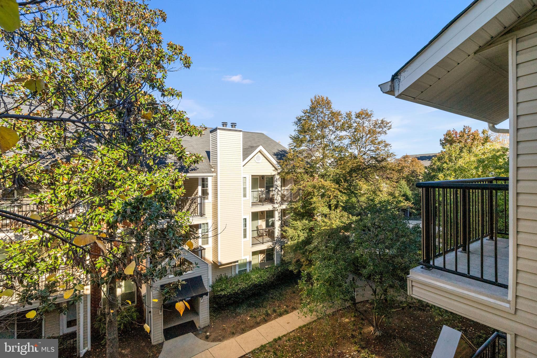 POINTE AT PARK CENTER - Residential