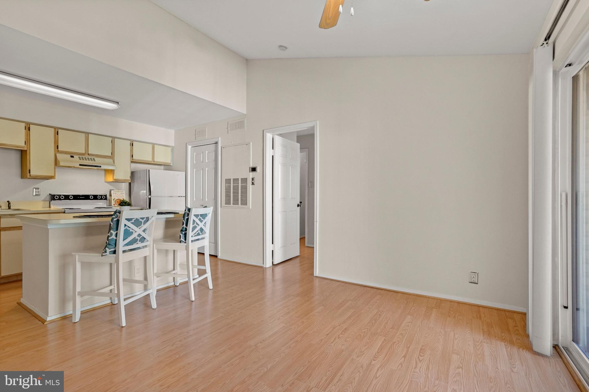 POINTE AT PARK CENTER - Residential