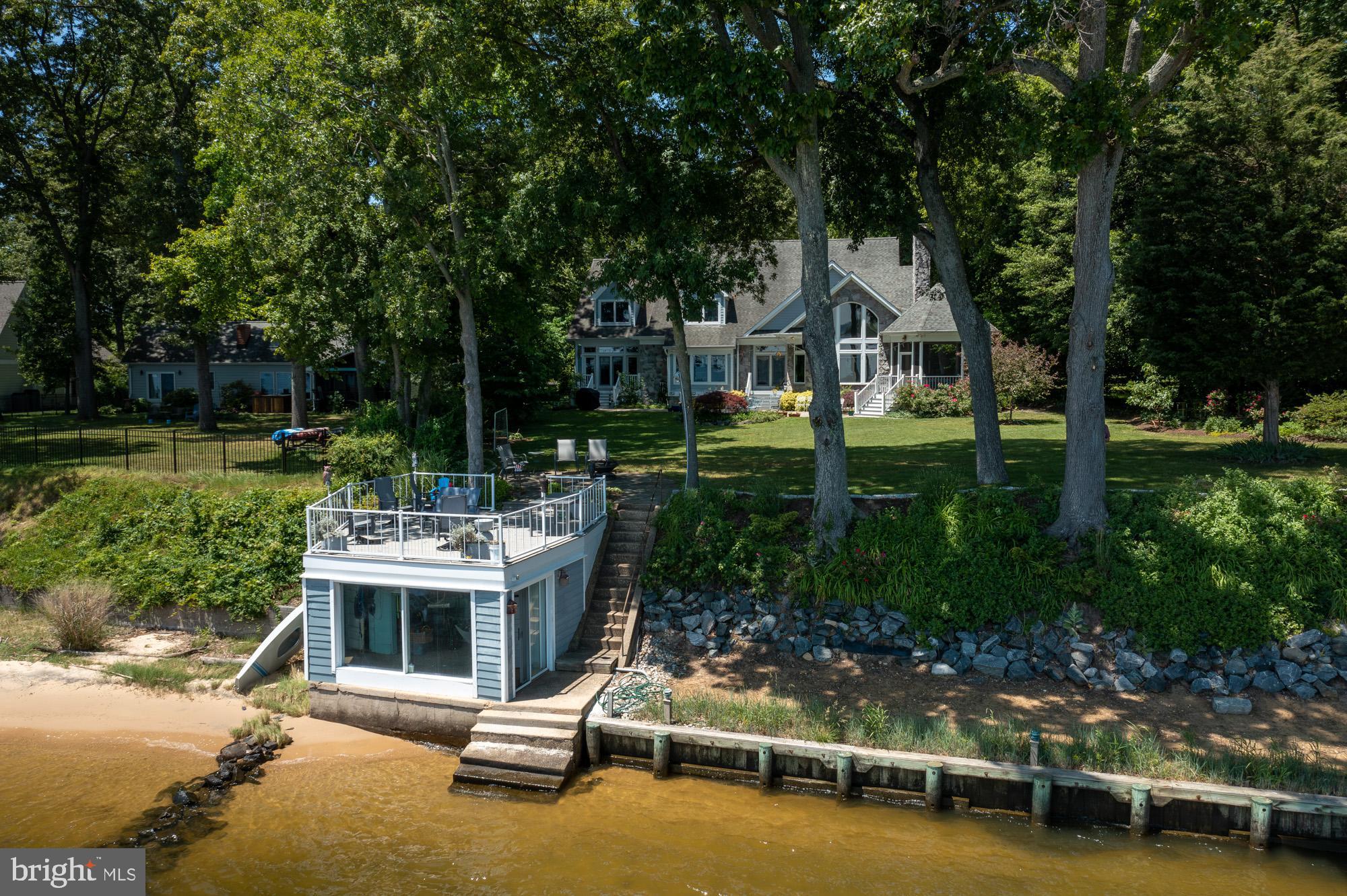 ARUNDEL BEACH - Residential