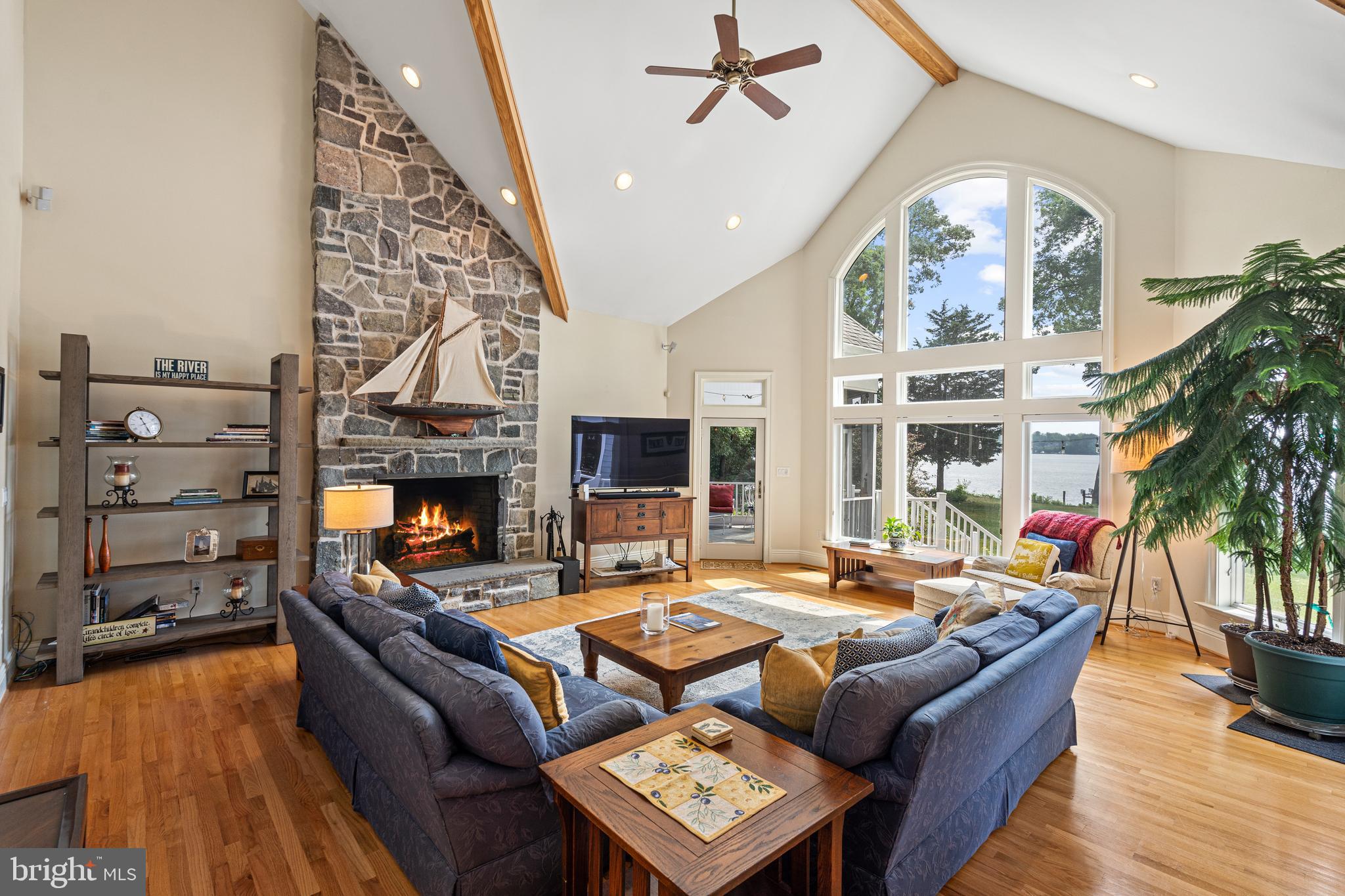 ARUNDEL BEACH - Residential