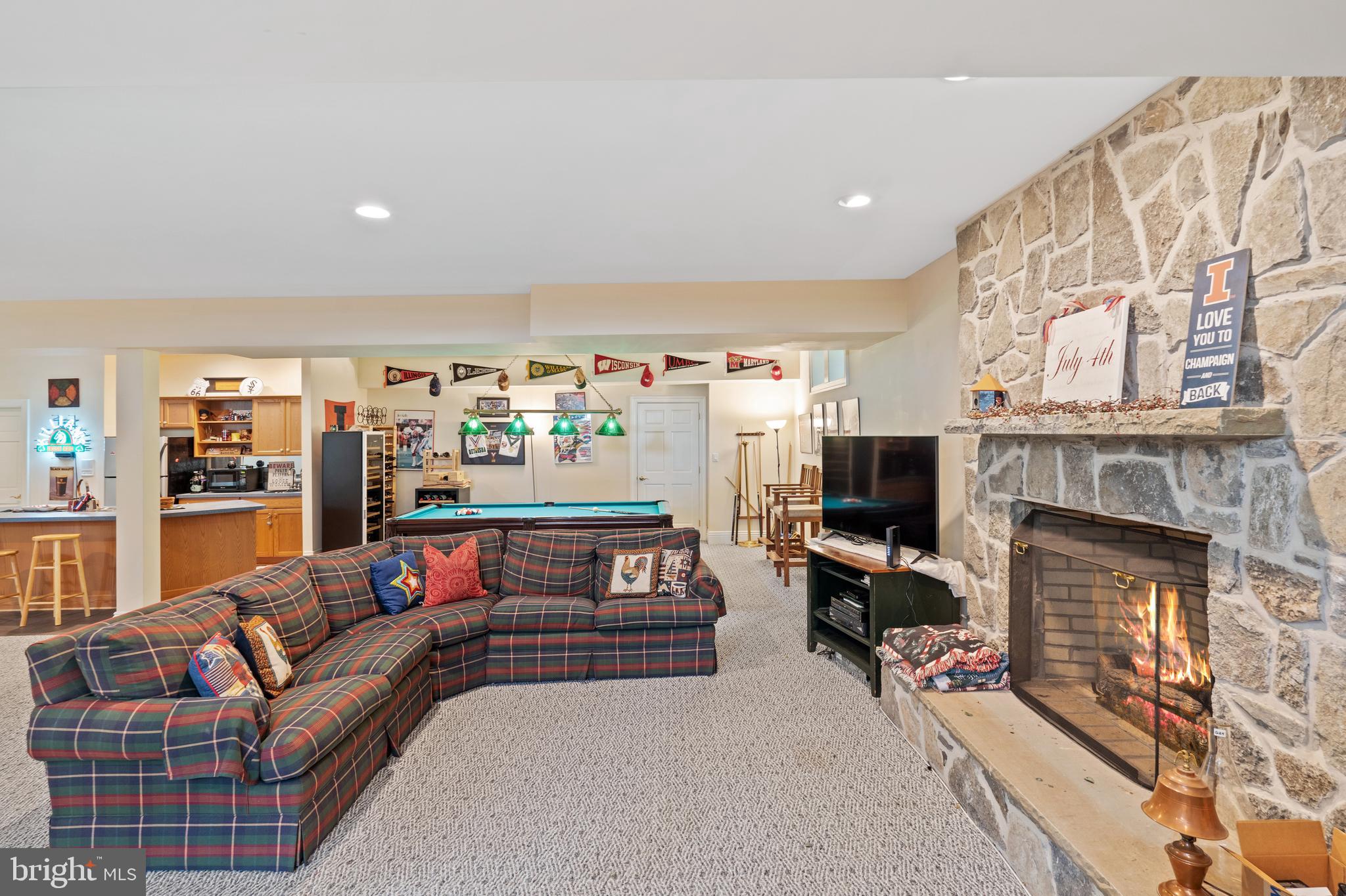 ARUNDEL BEACH - Residential