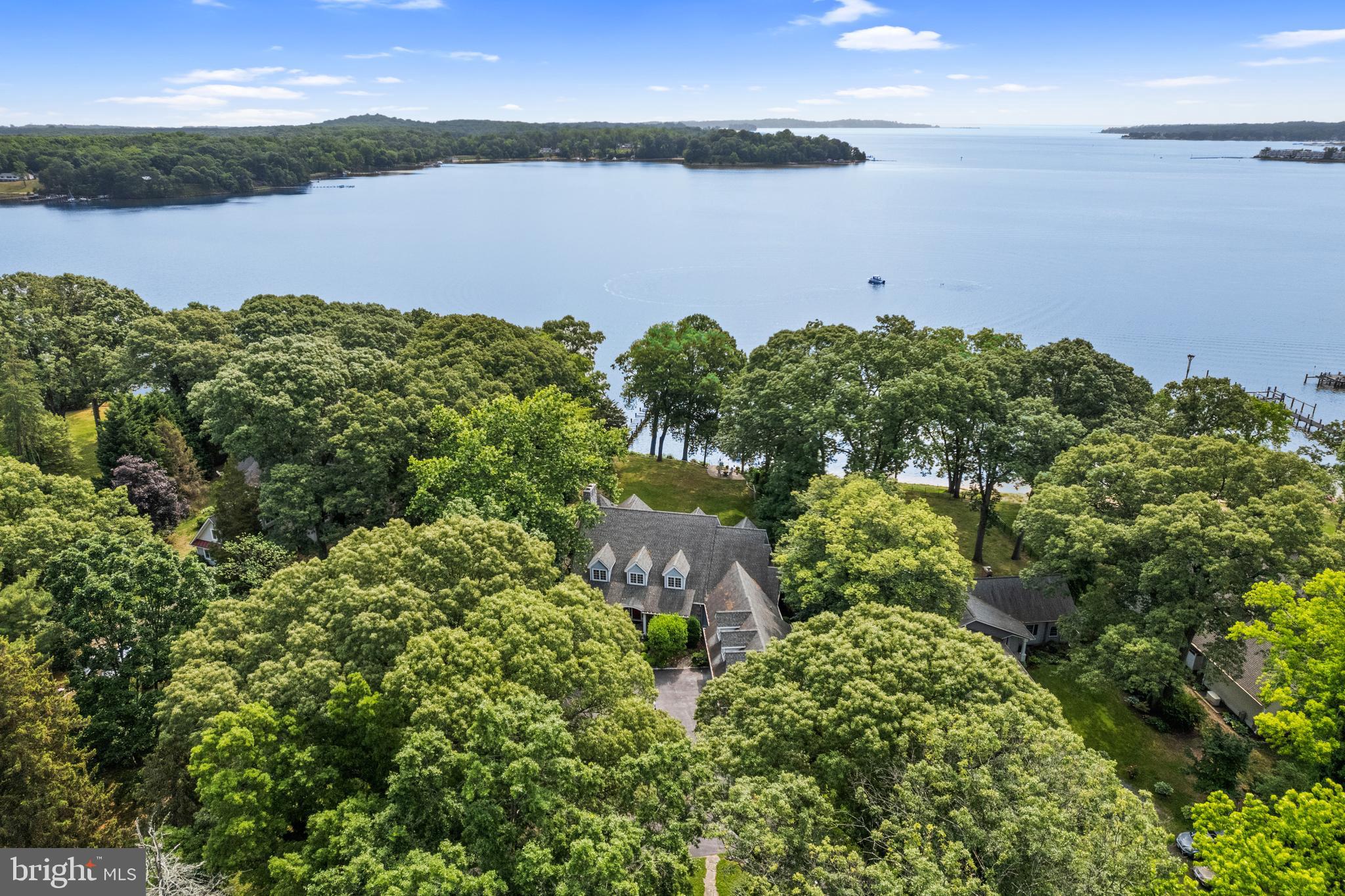 ARUNDEL BEACH - Residential