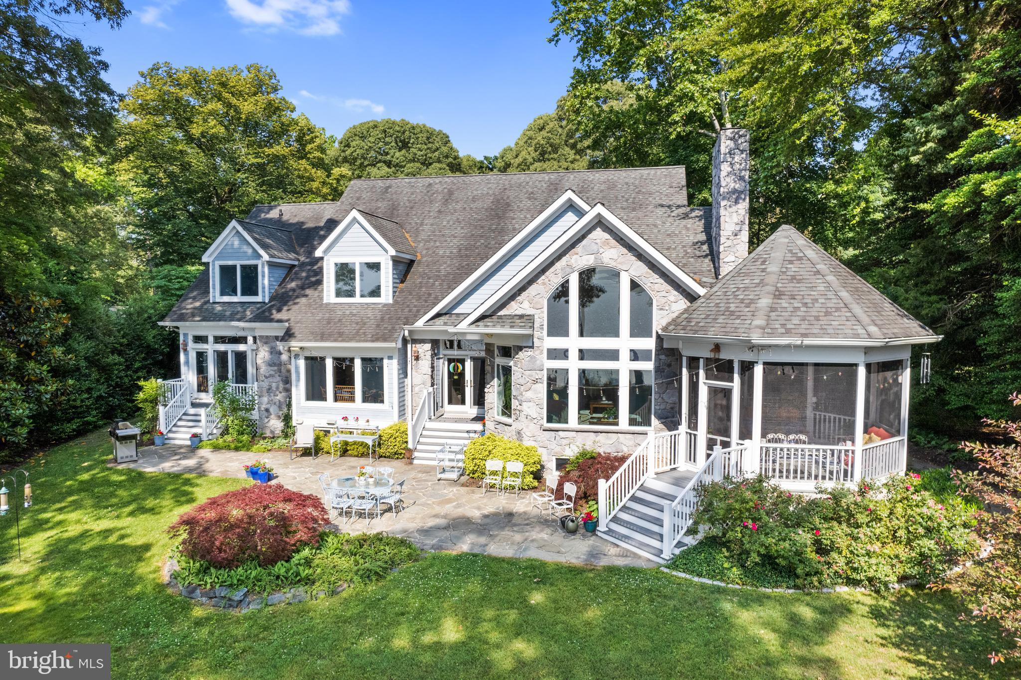 ARUNDEL BEACH - Residential