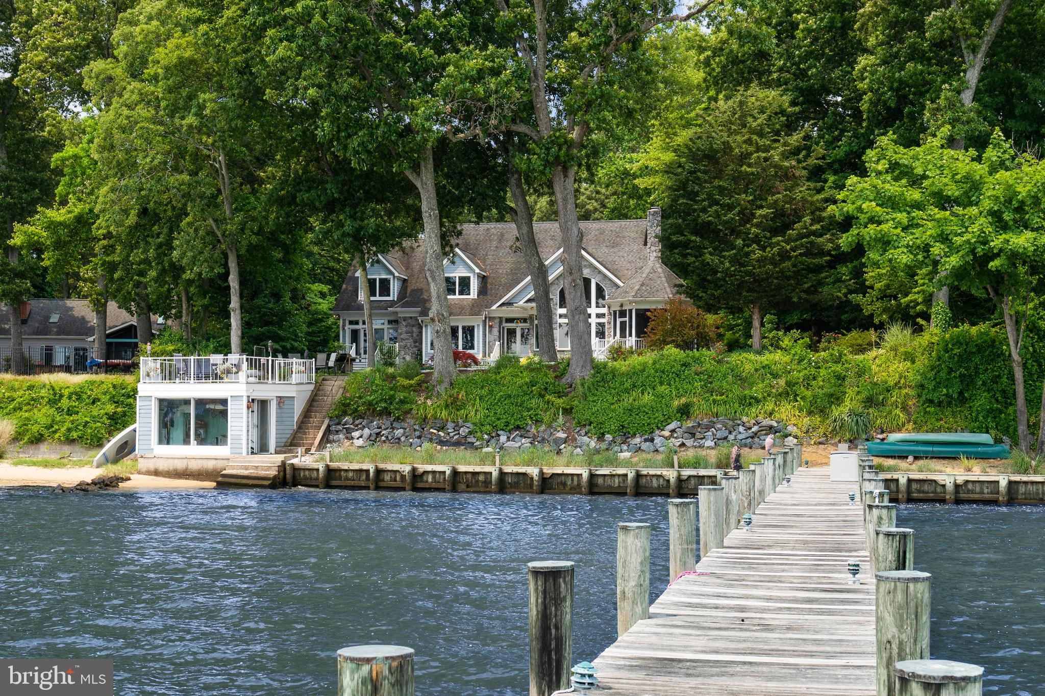 ARUNDEL BEACH - Residential