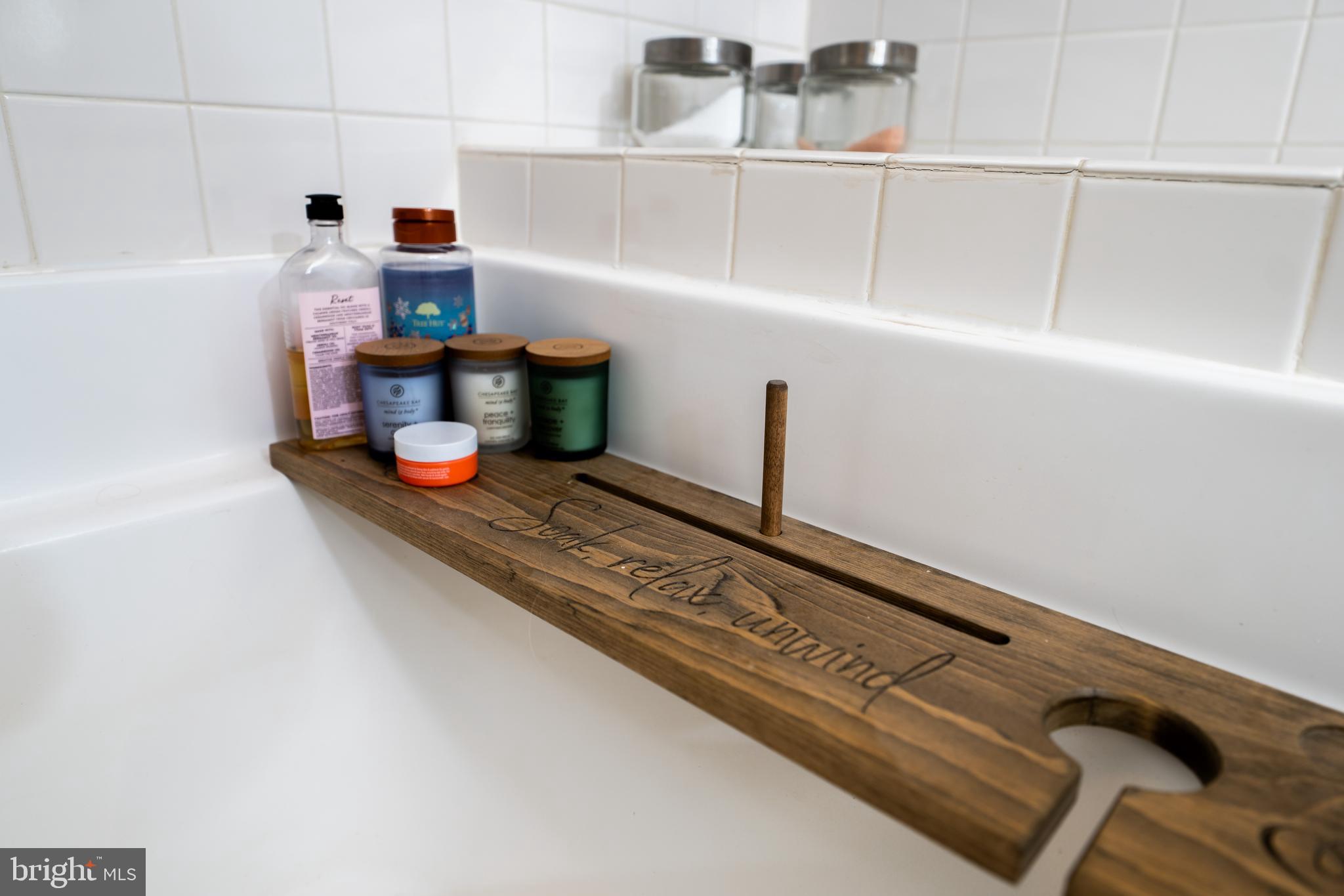 WELLINGTON/CLOVERHILL - Residential