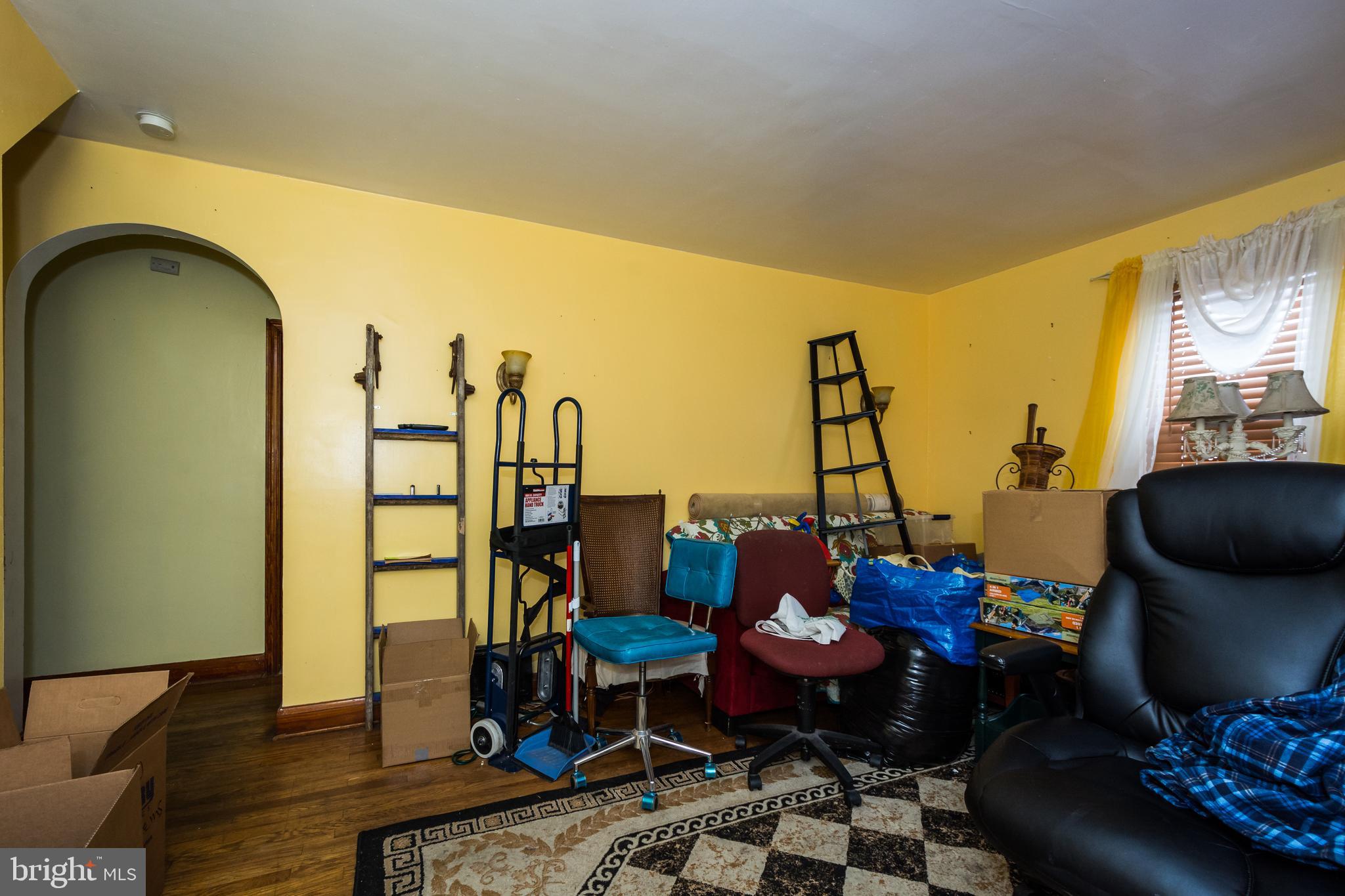 HOLABIRD PARK - Residential