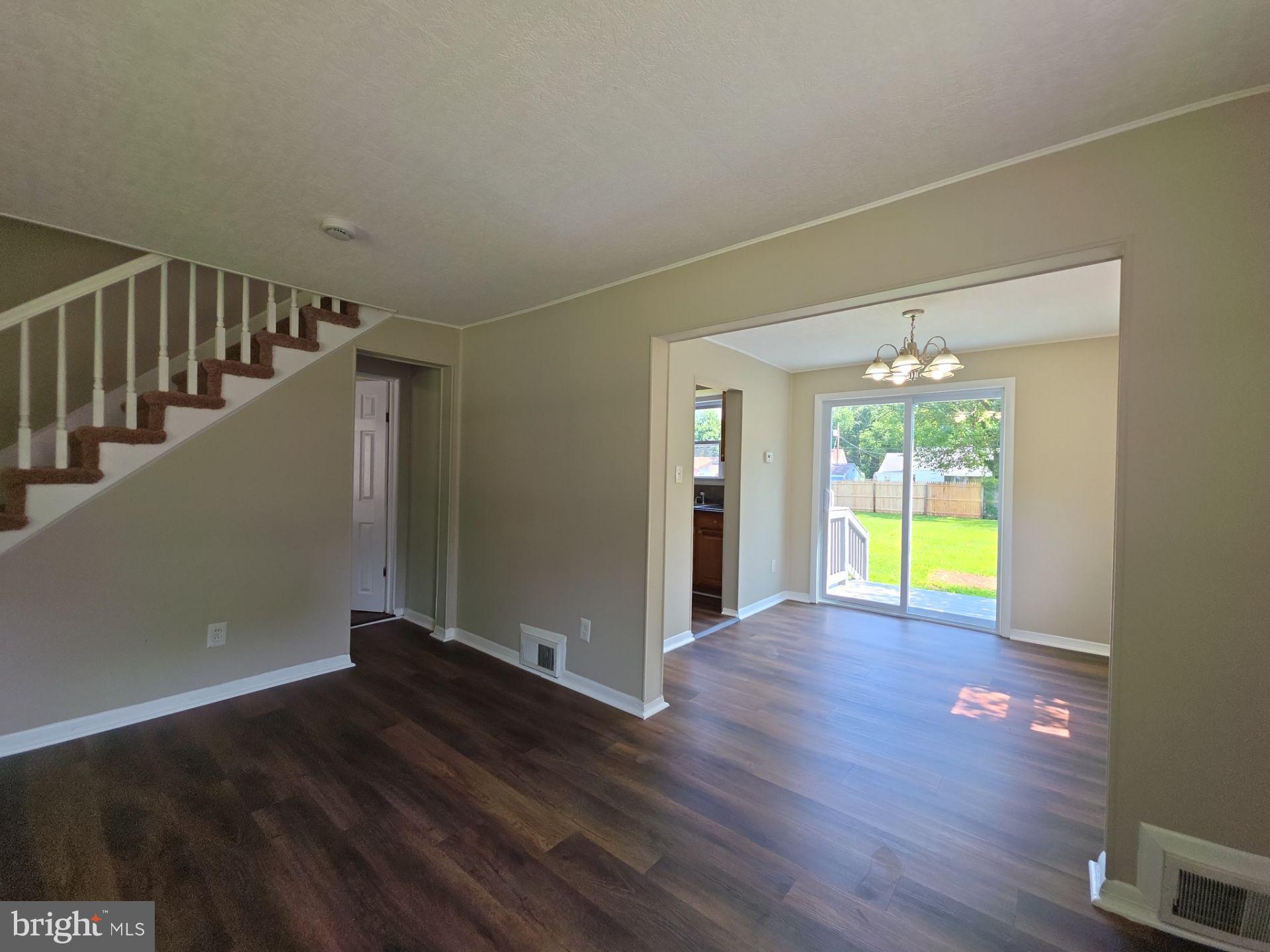 39 MAPLEWOOD AVENUE