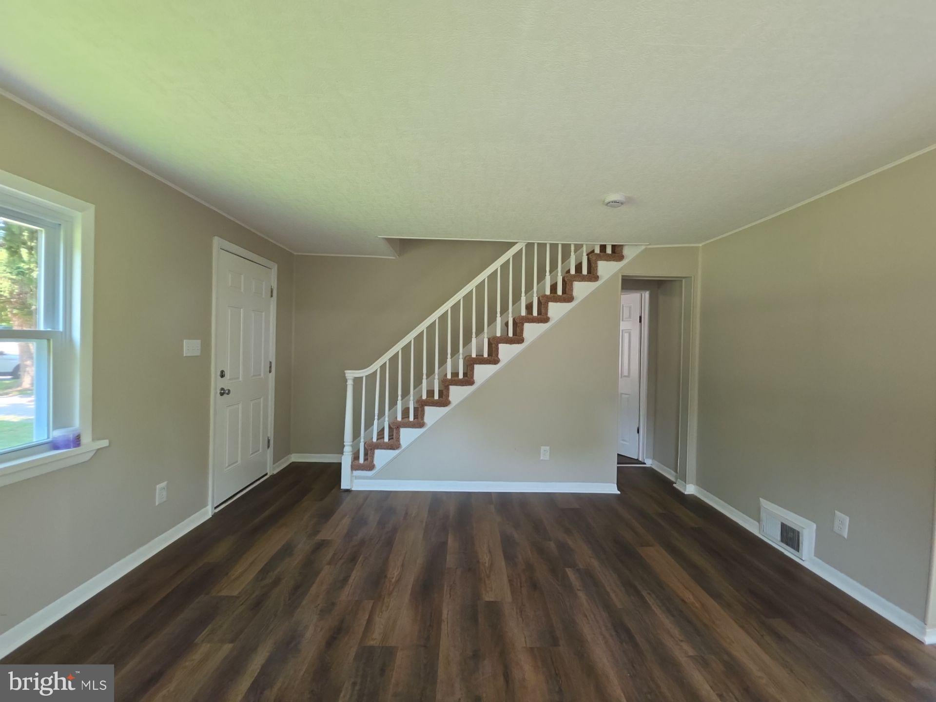 39 MAPLEWOOD AVENUE