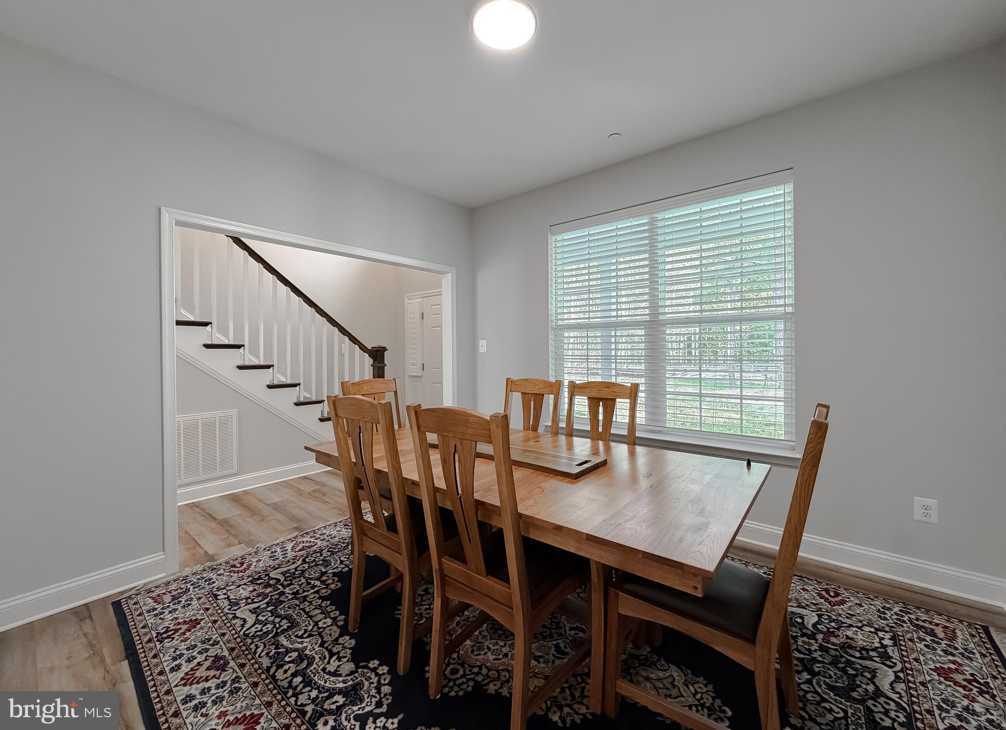 MAPLE RUN - Residential