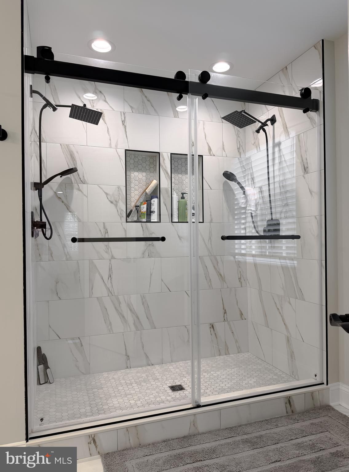 MAPLE RUN - Residential