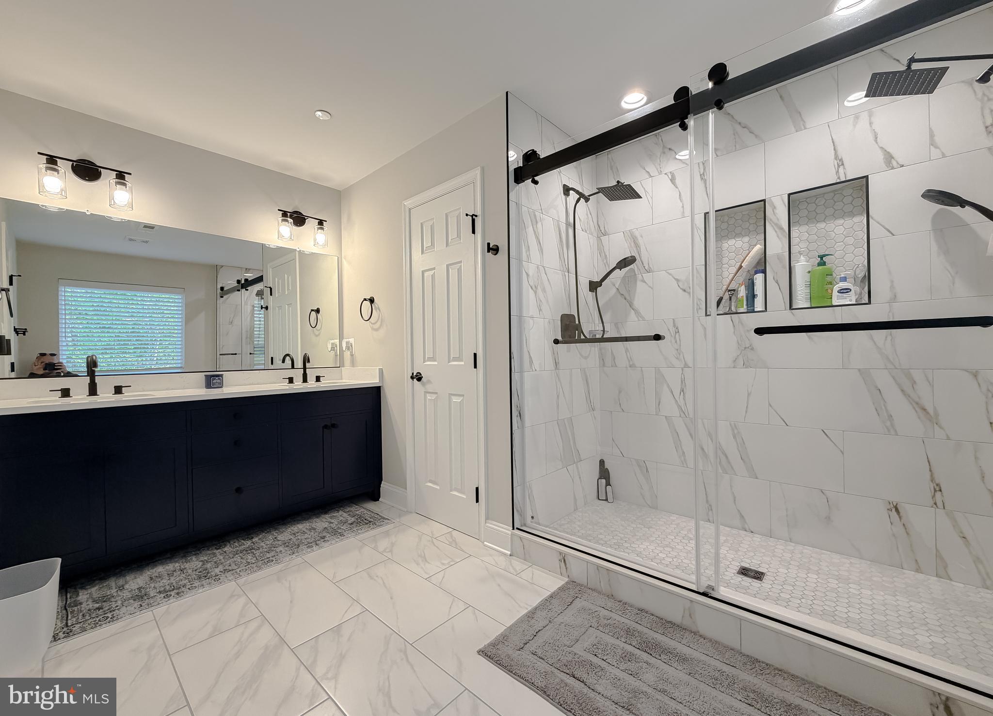 MAPLE RUN - Residential