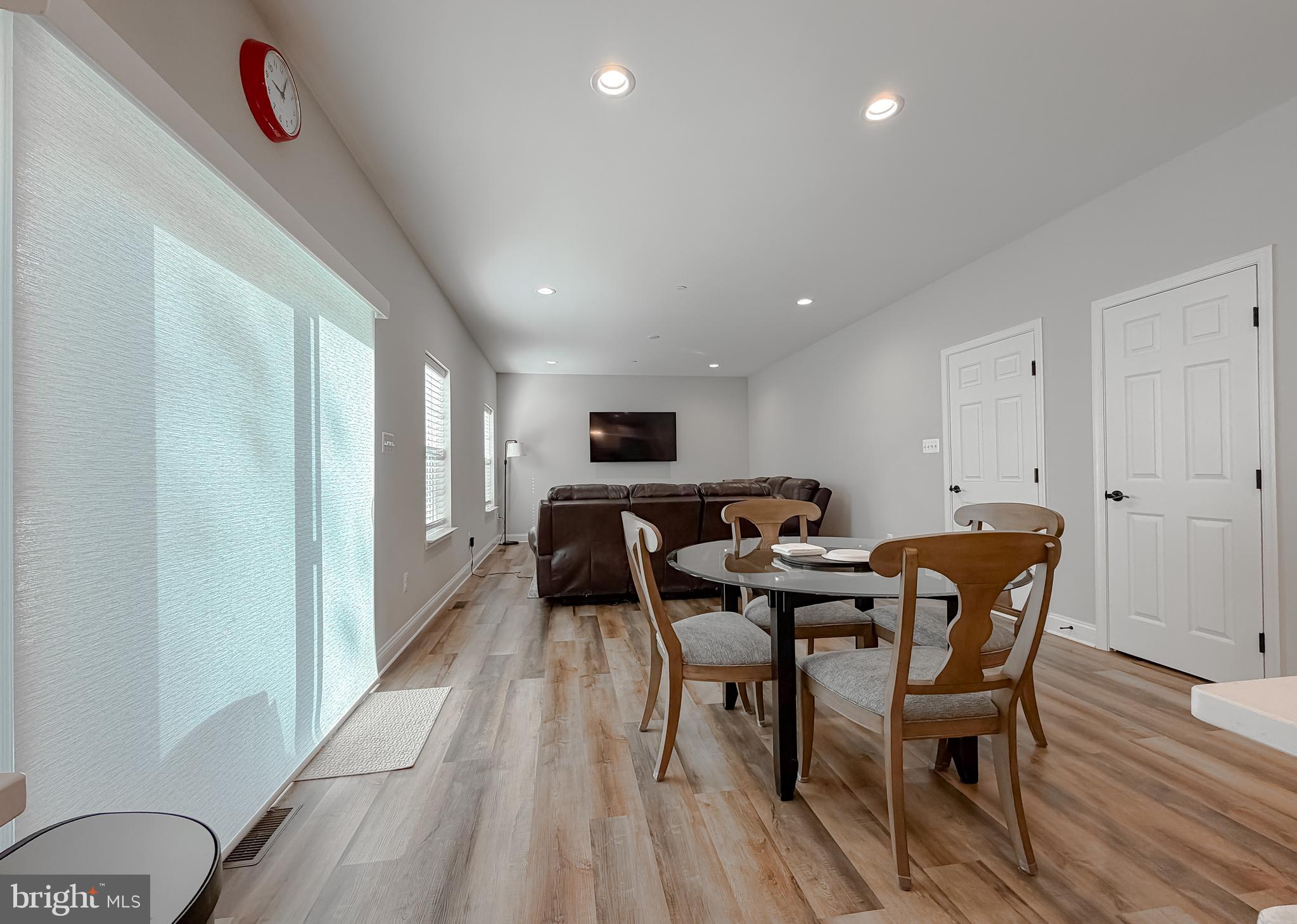 MAPLE RUN - Residential