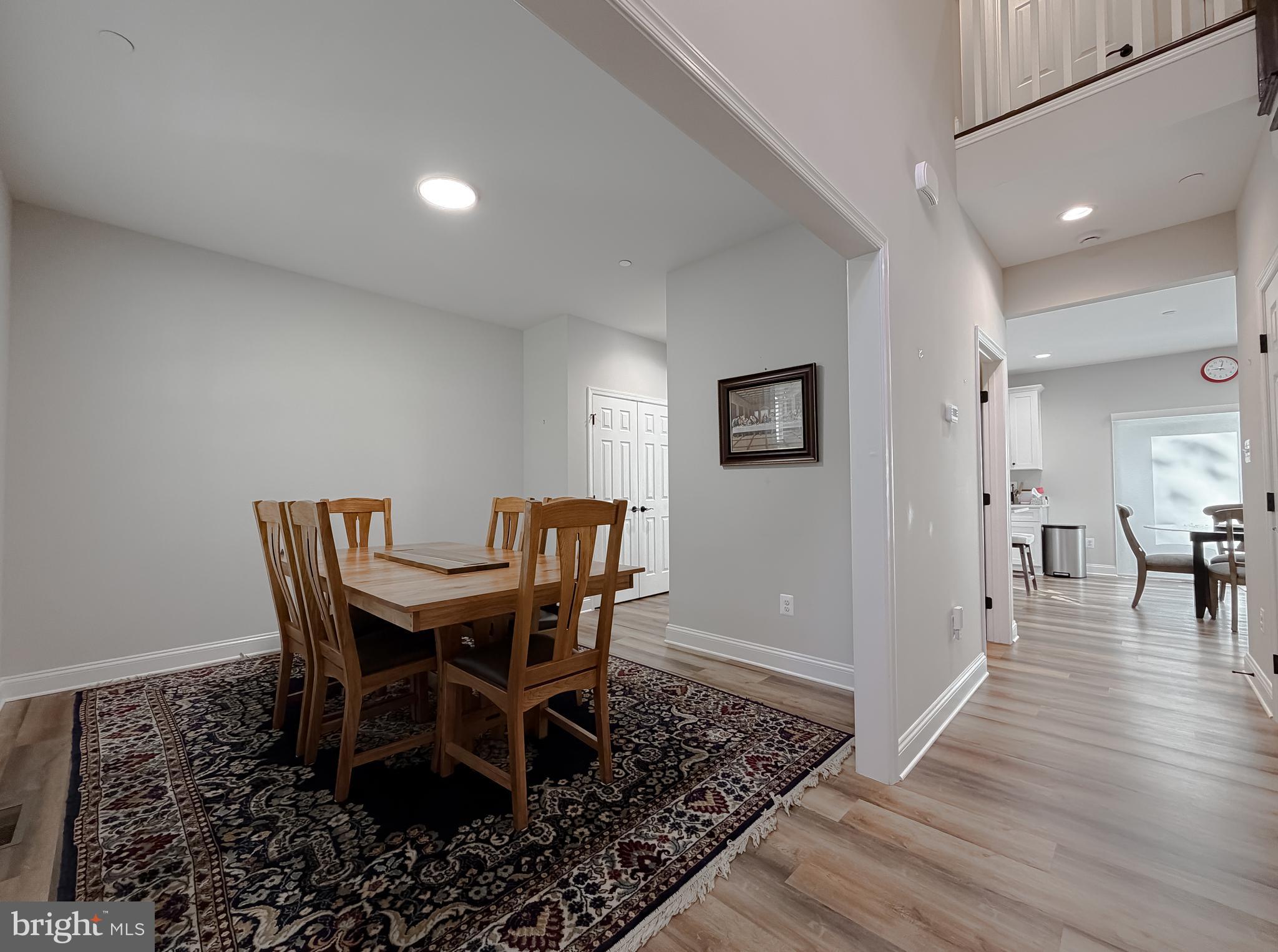 MAPLE RUN - Residential