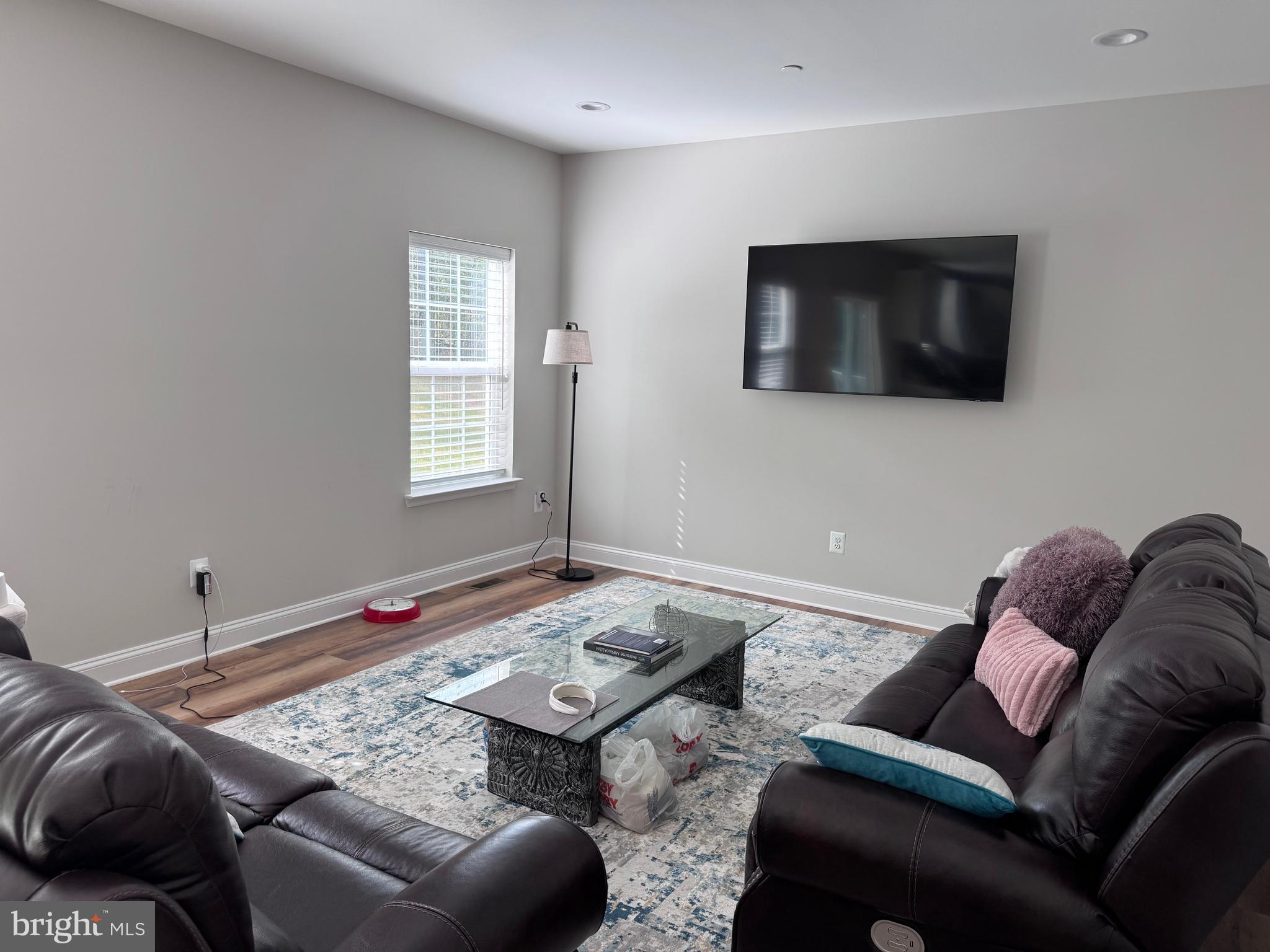 MAPLE RUN - Residential