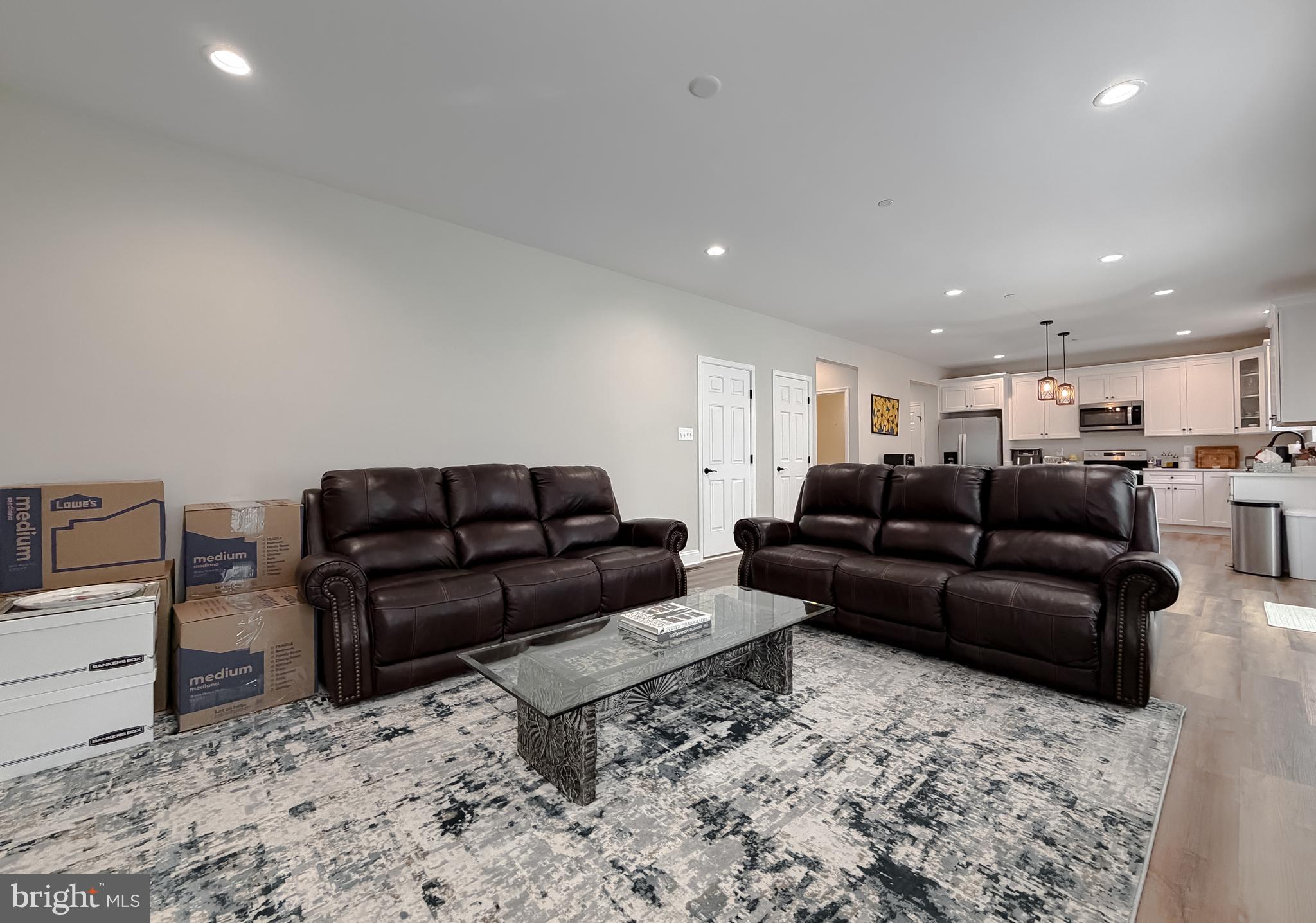 MAPLE RUN - Residential