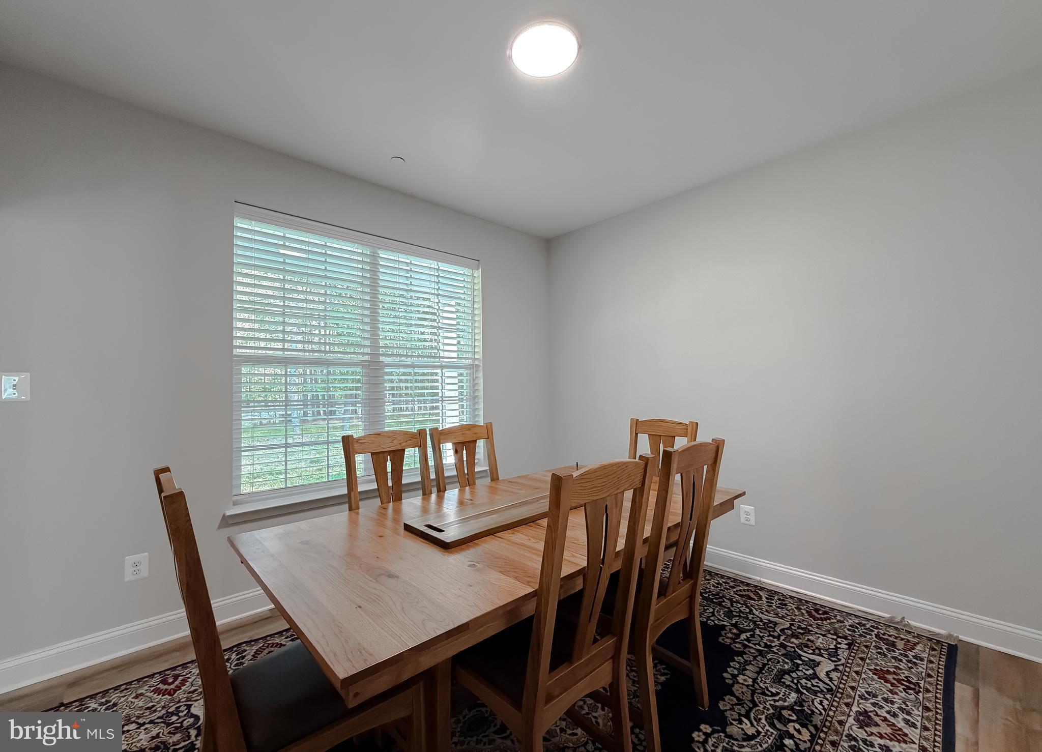 MAPLE RUN - Residential