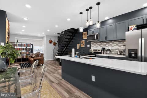 Townhouse For Sale - 5637 Belmar Terrace<br/> PHILADELPHIA, PA 19143
