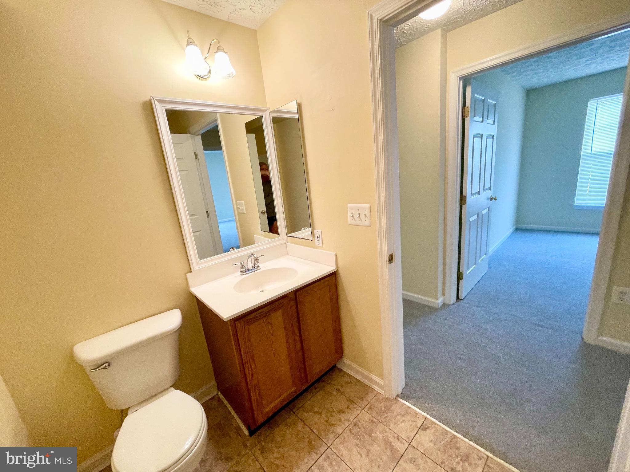 DEVONSHIRE AT WHITEMARSH - Residential Lease