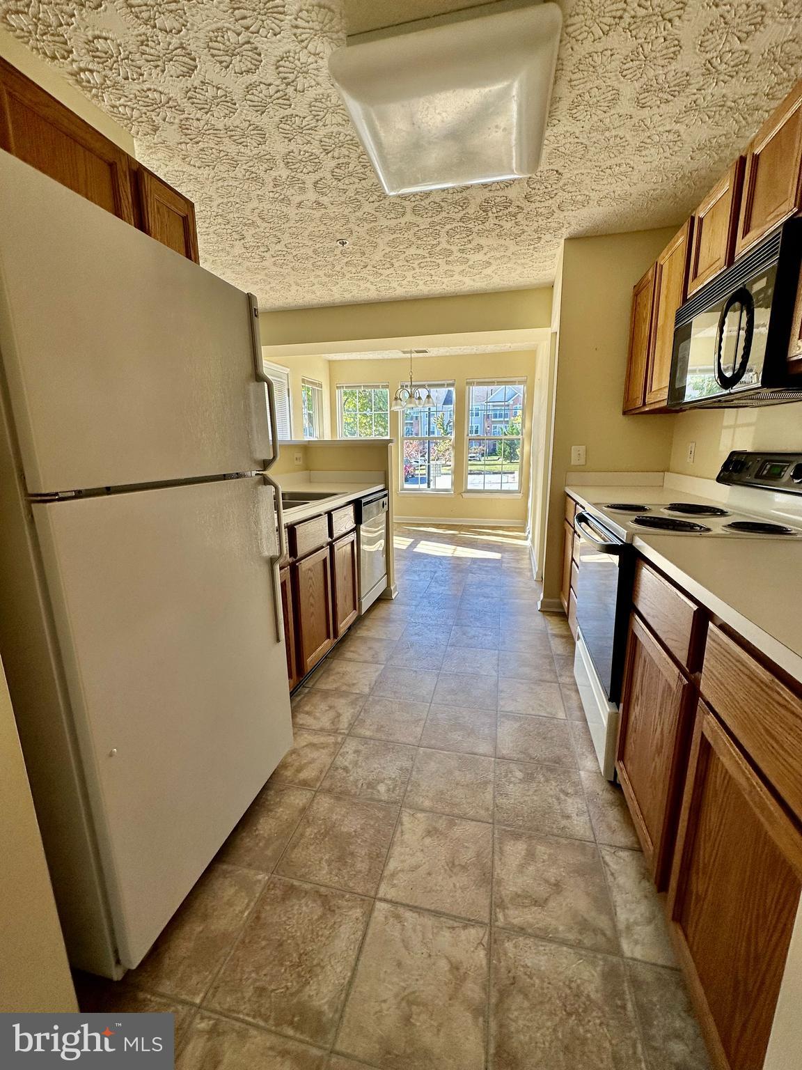 DEVONSHIRE AT WHITEMARSH - Residential Lease