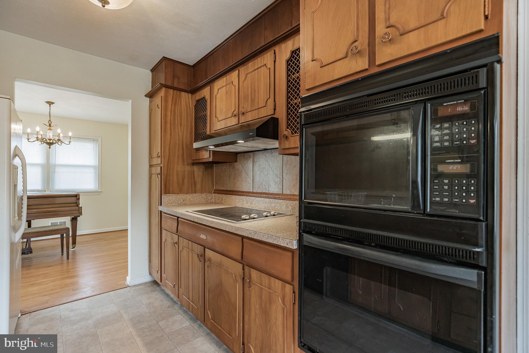 INDIAN QUEEN ESTATES - Residential