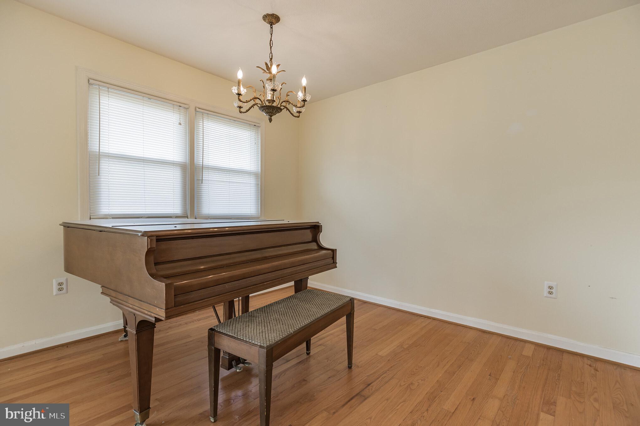 INDIAN QUEEN ESTATES - Residential