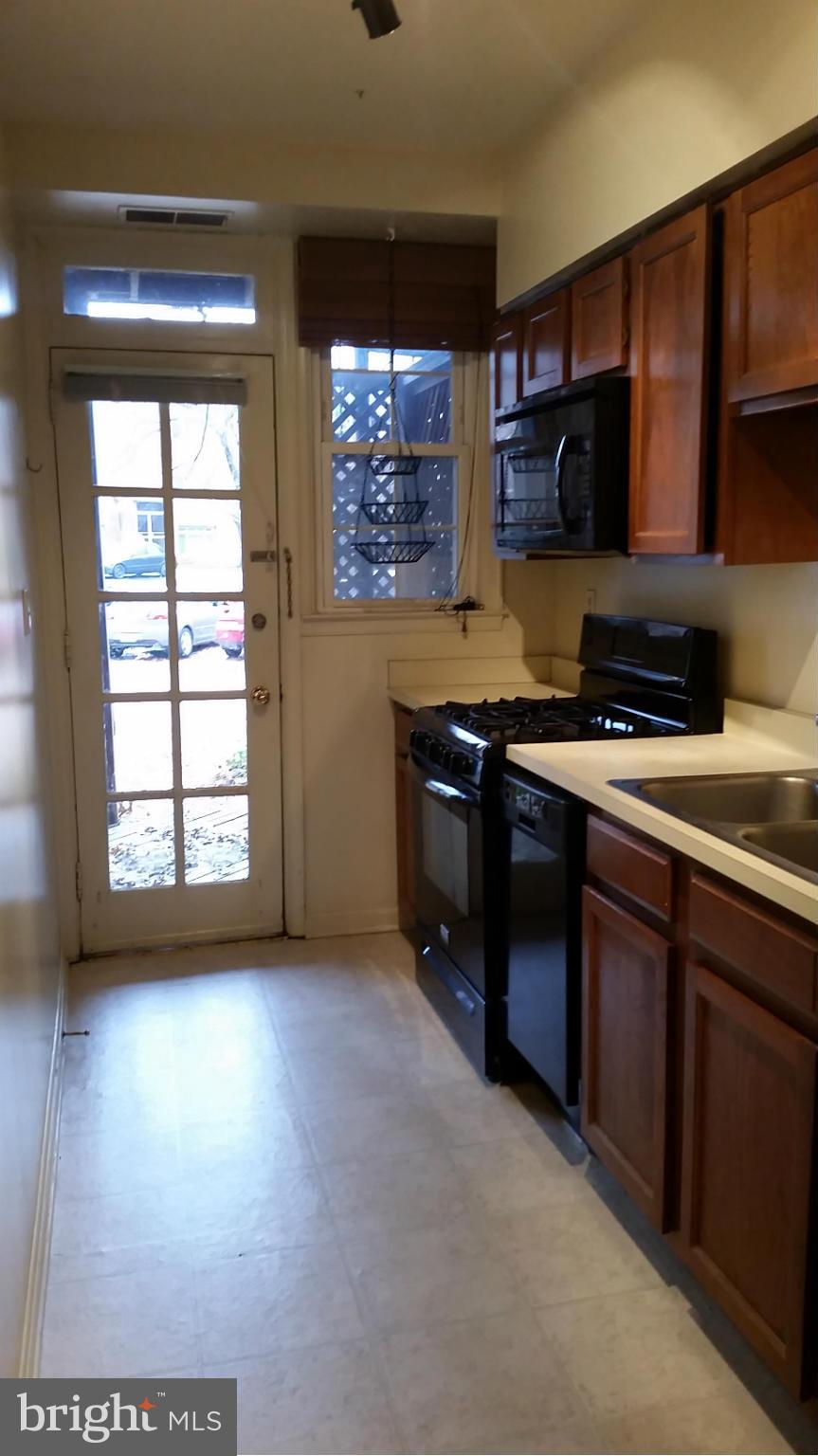 STATION PLACE - Residential Lease