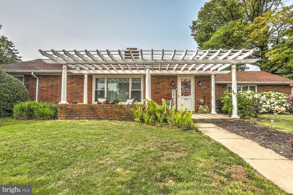 Photo of 94 2ND ST, EPHRATA, PA 17522 (MLS # PALA2037156)