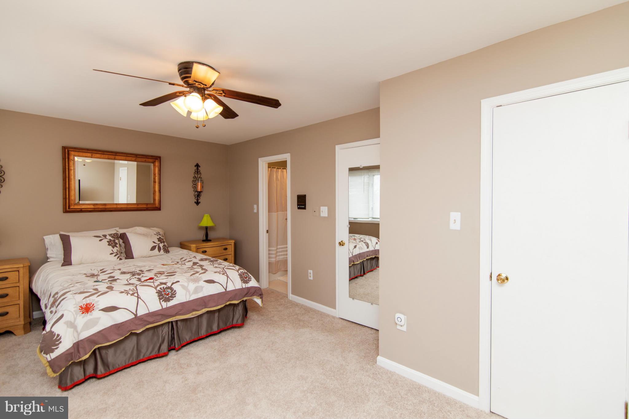 CHARING CROSS - Residential