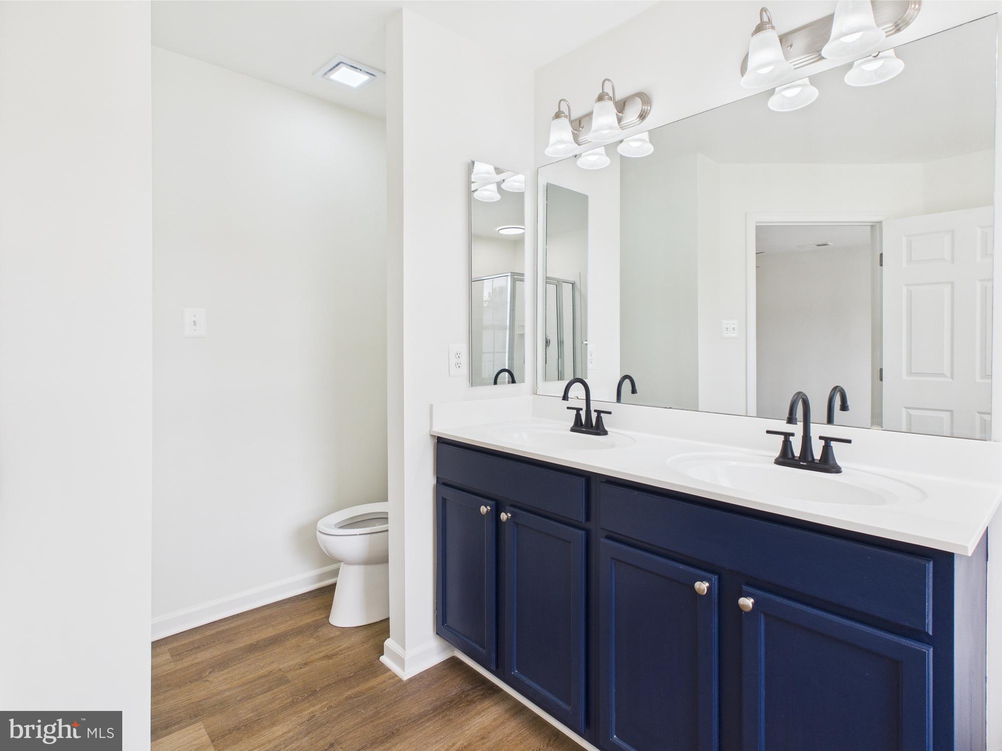 LAKELAND PLACE - Residential