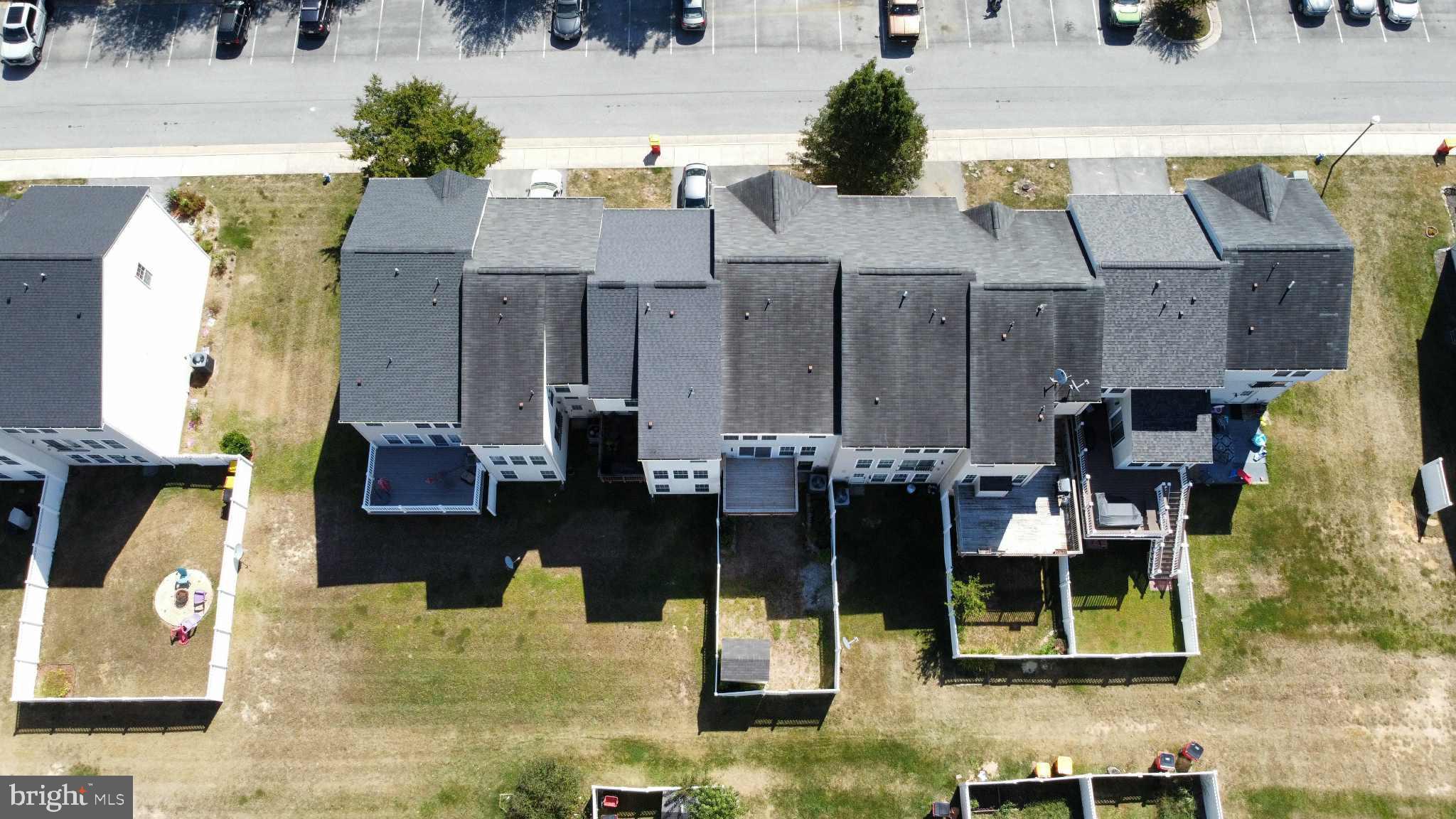 LAKELAND PLACE - Residential