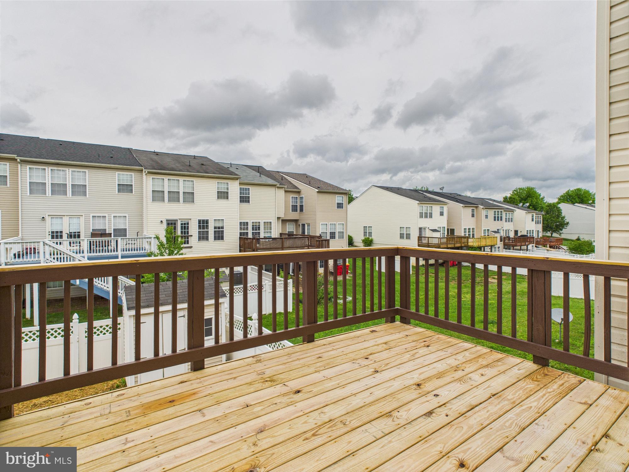 LAKELAND PLACE - Residential