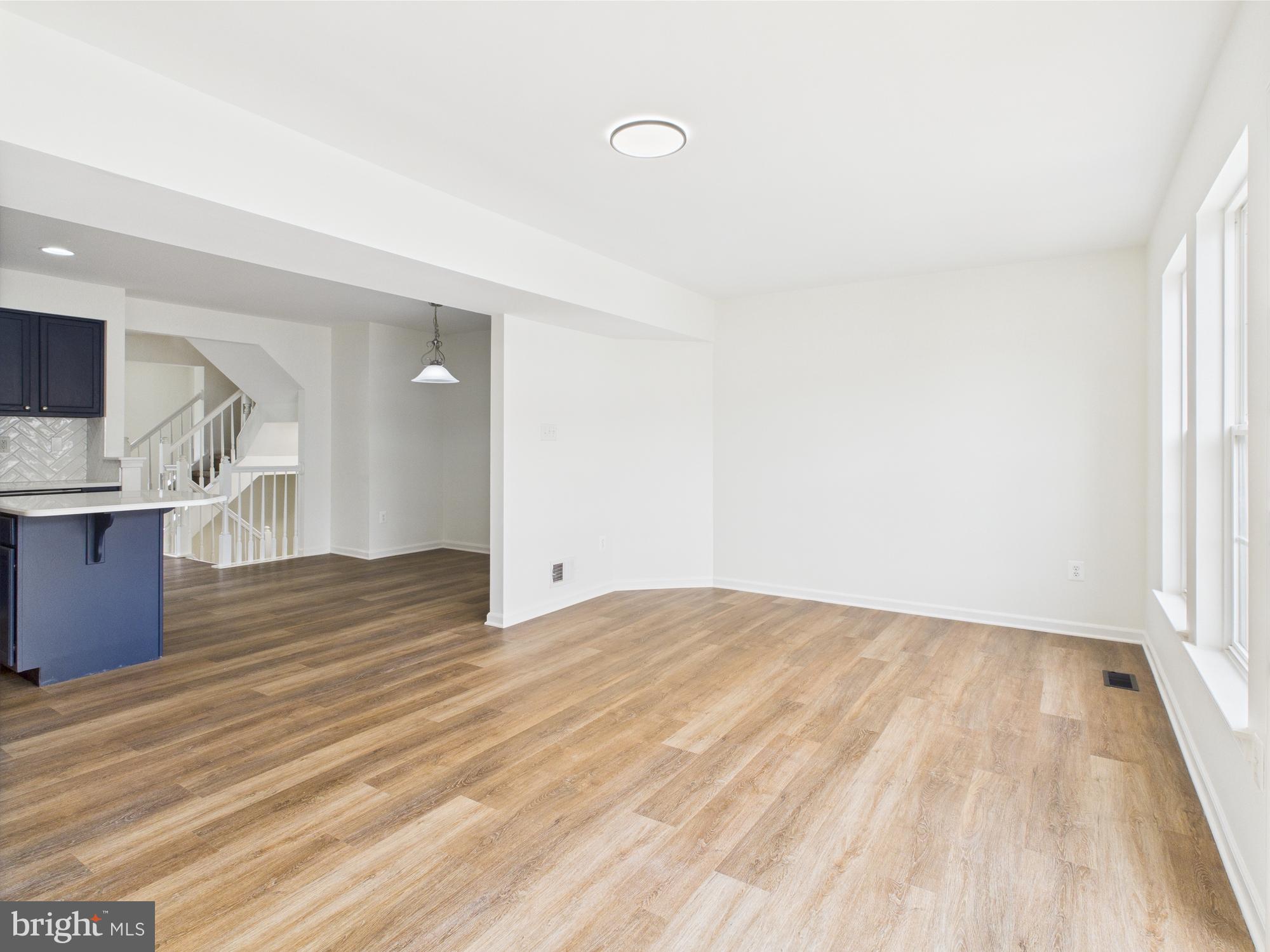 LAKELAND PLACE - Residential