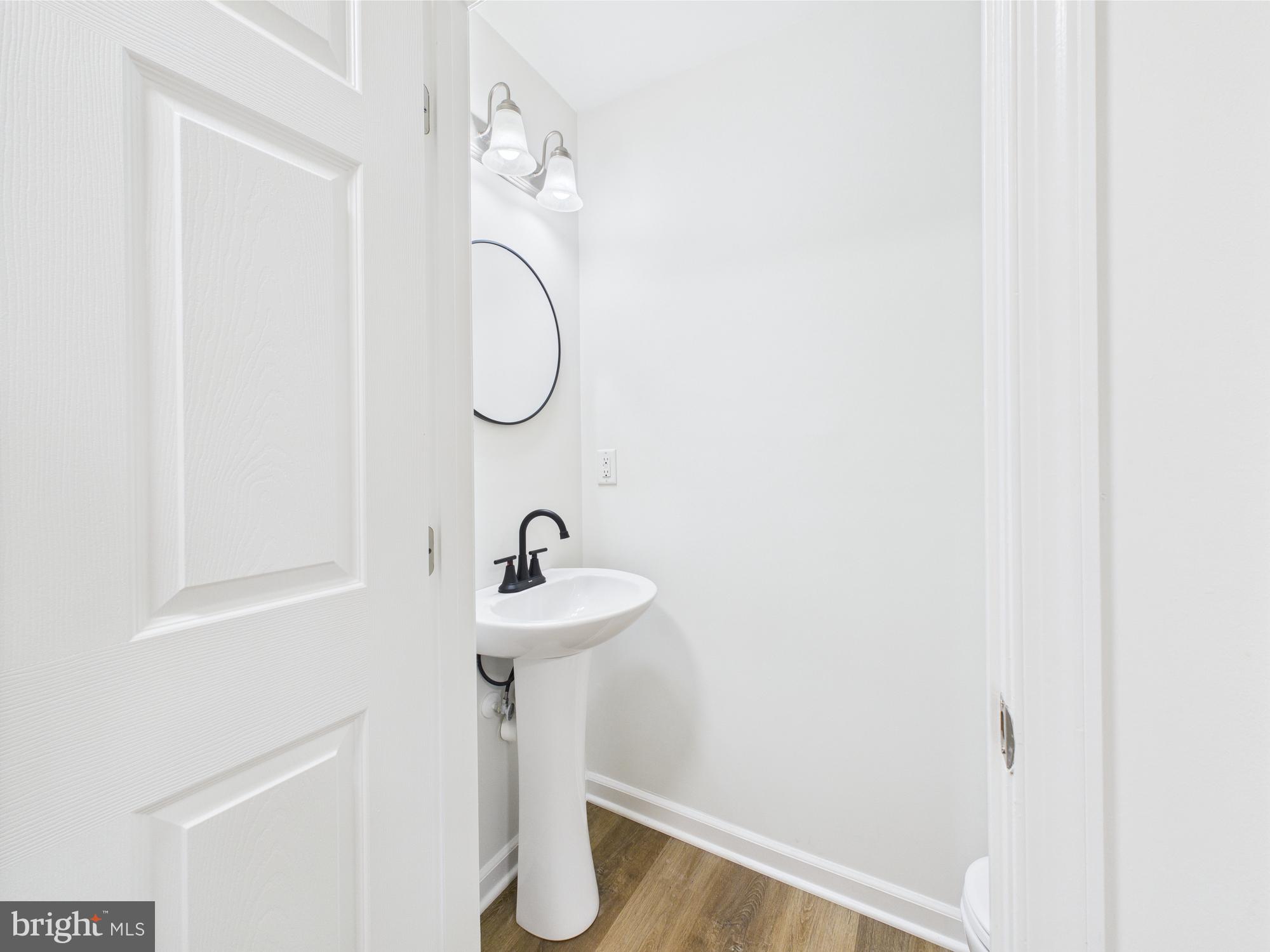 LAKELAND PLACE - Residential