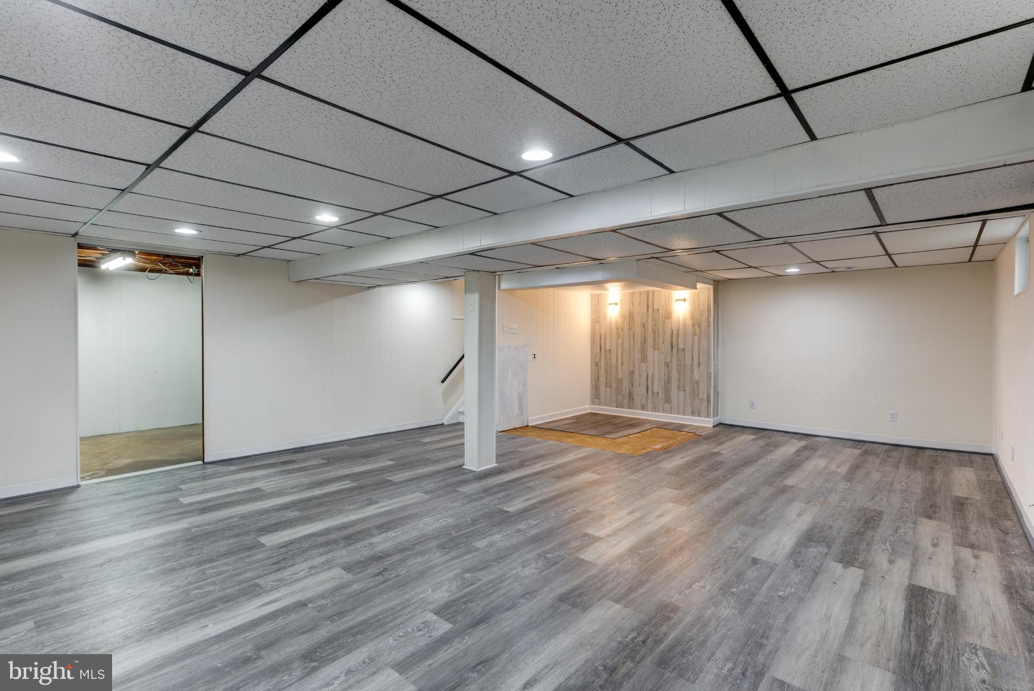 MERRYMAN HEIGHTS - Residential